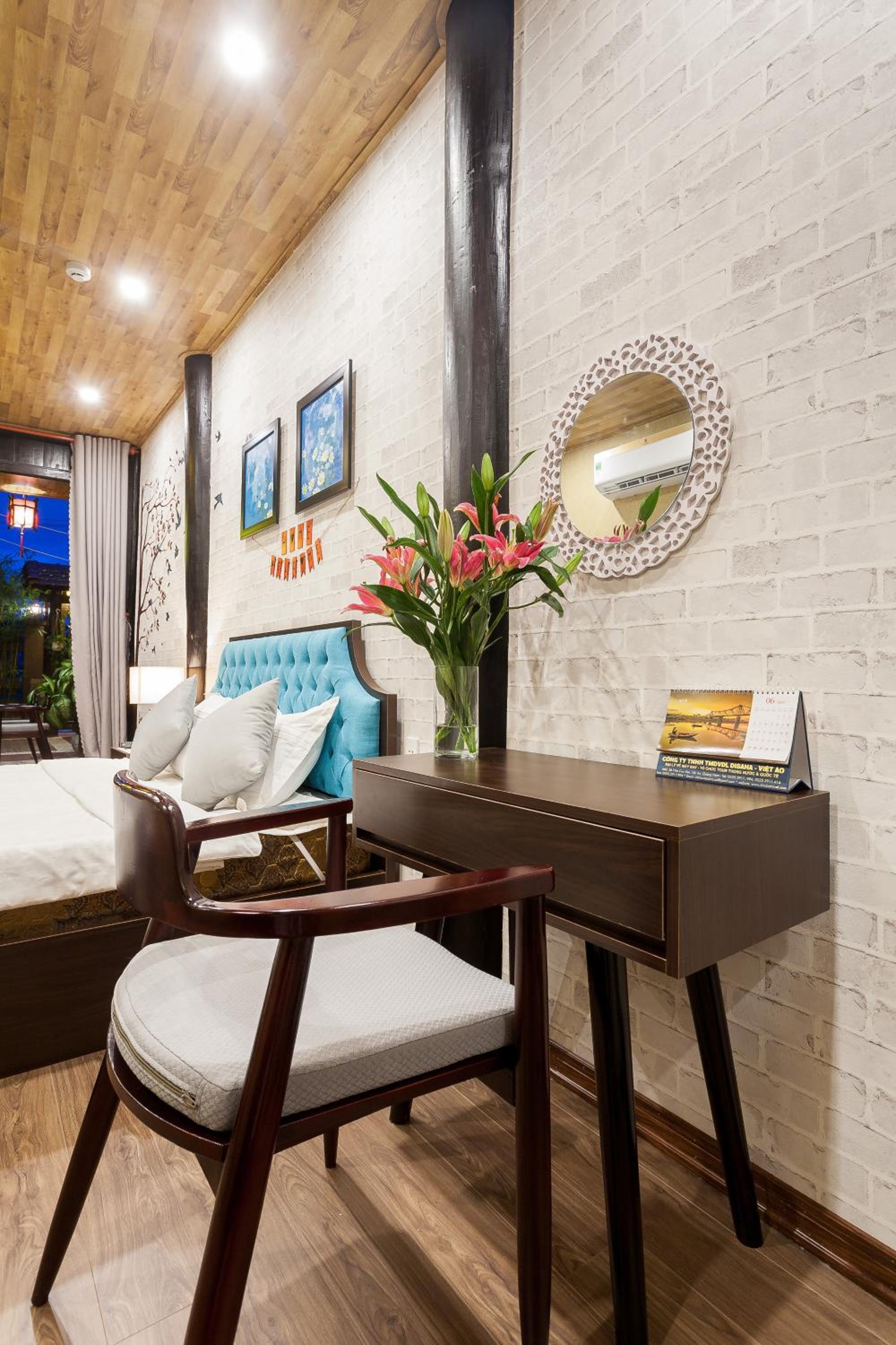 Double Room with Patio - Photo 8