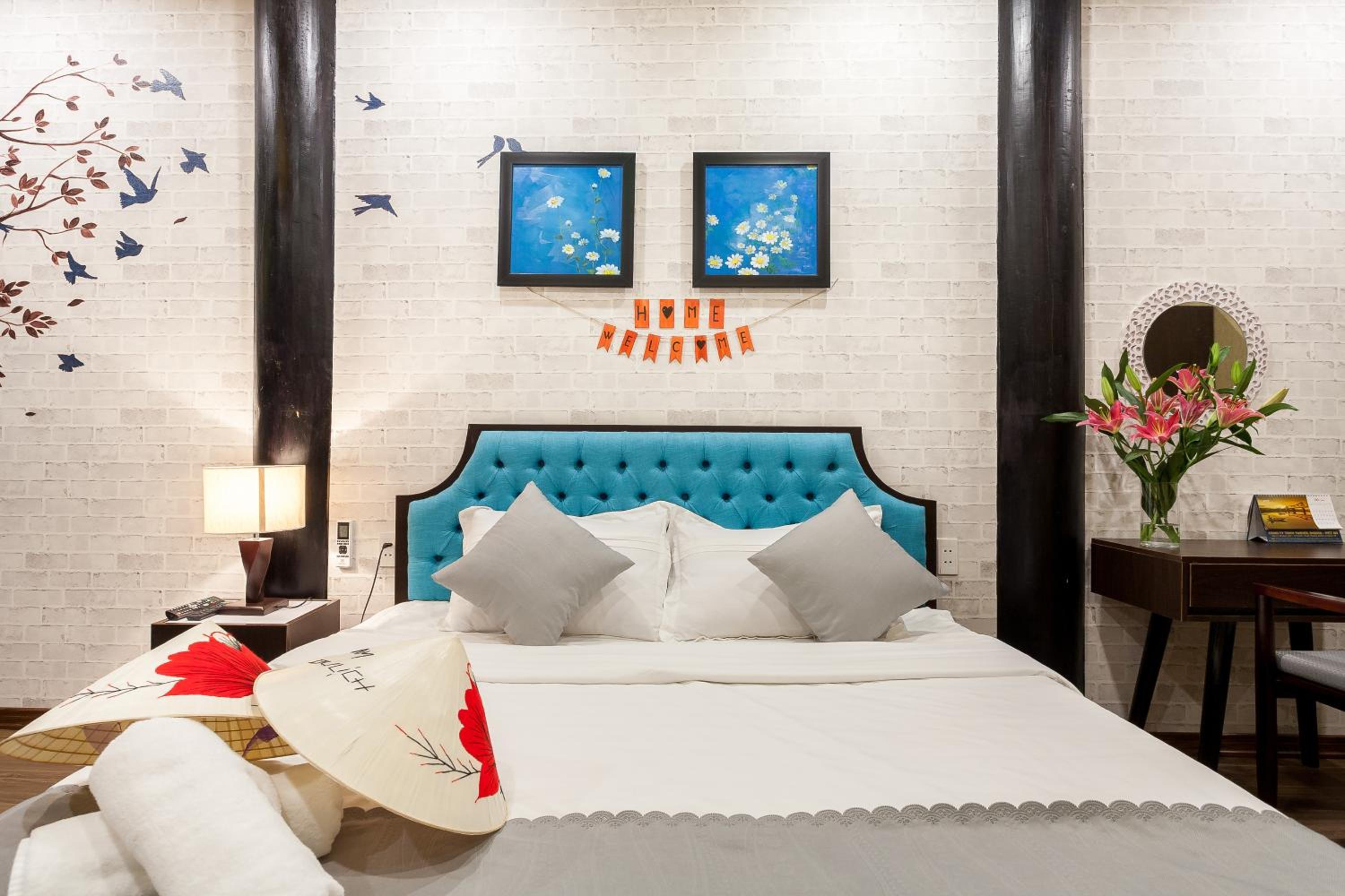 Double Room with Patio - Photo 7