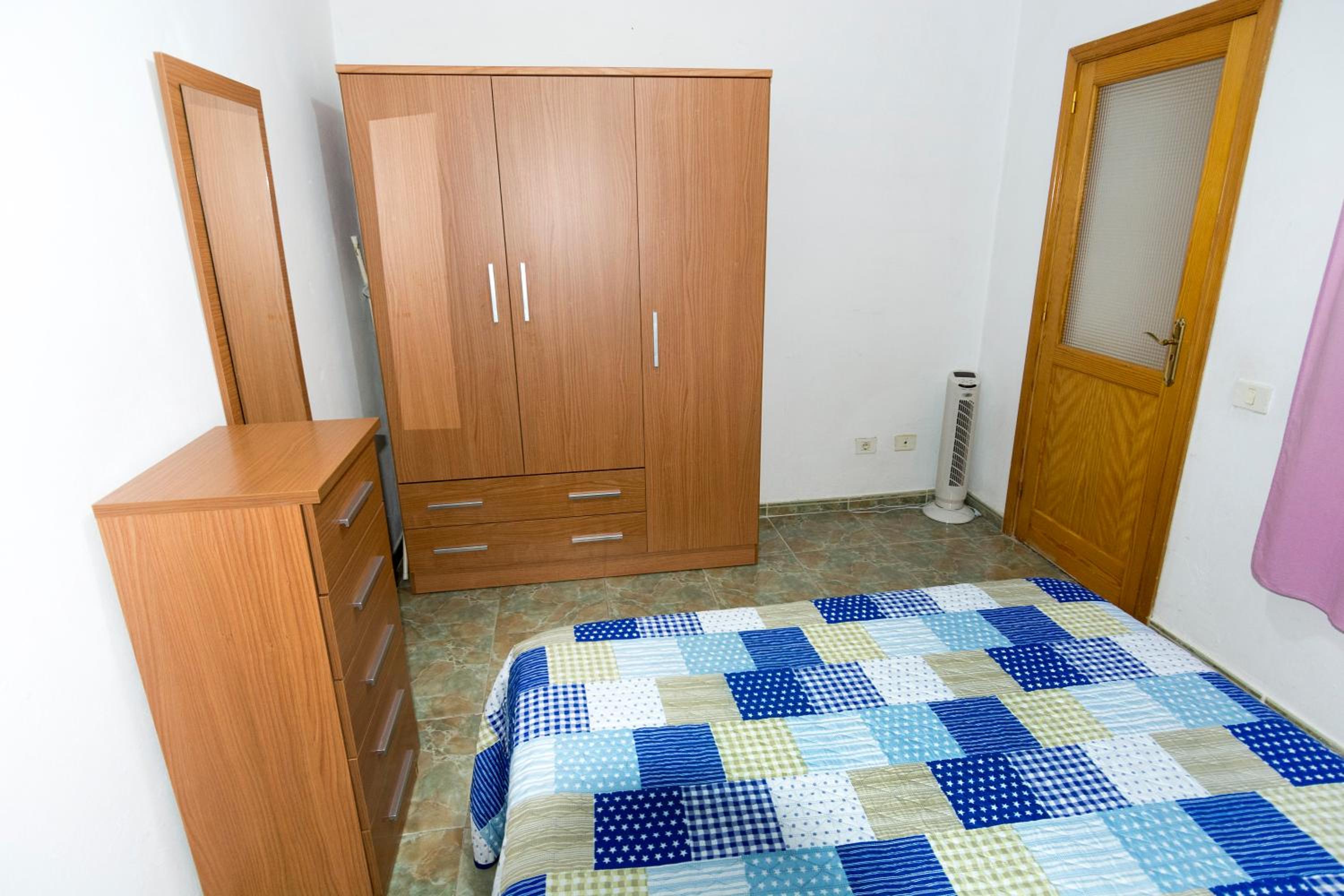 One-Bedroom Apartment photo 3