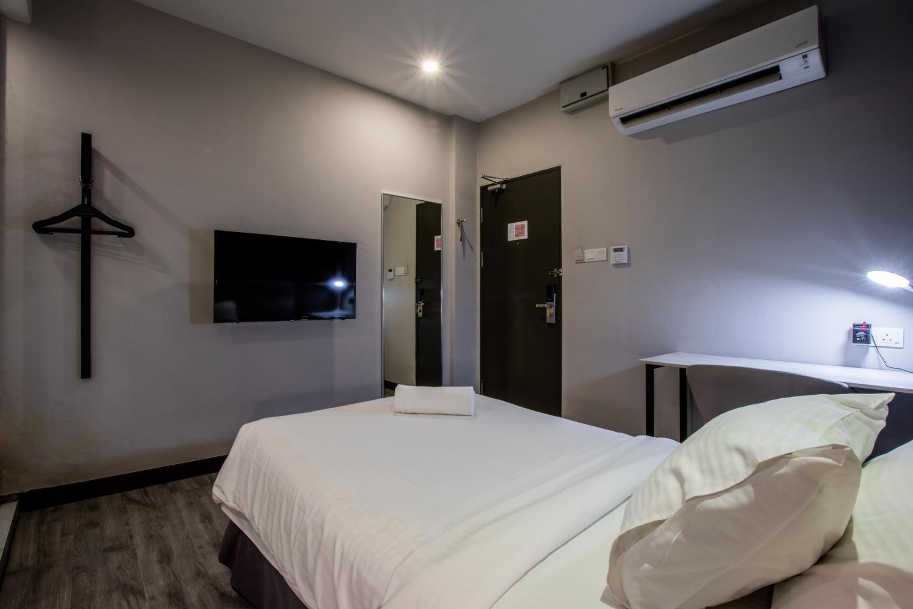 Standard Single Room (No Window) photo 2