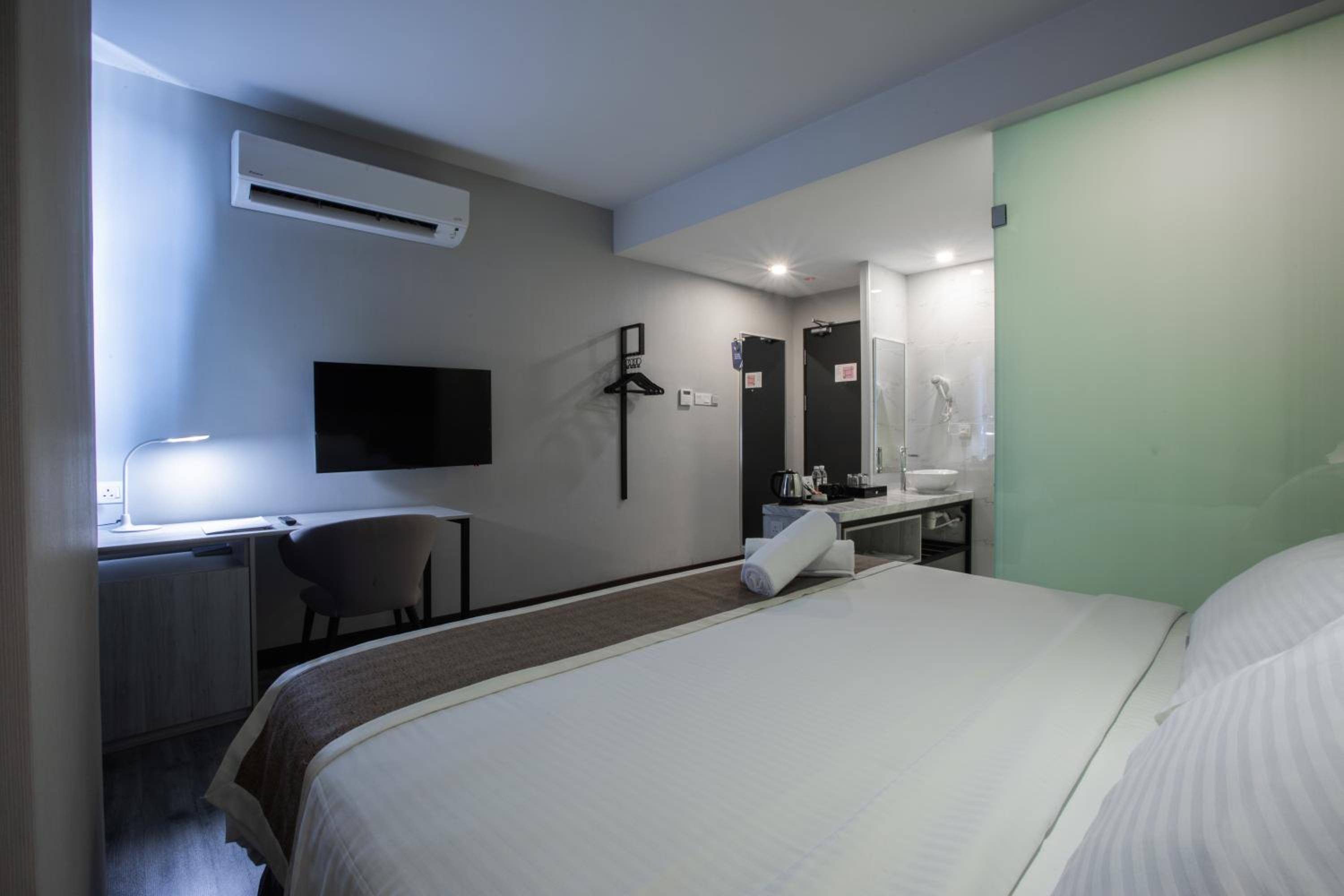Superior King Room photo 2
