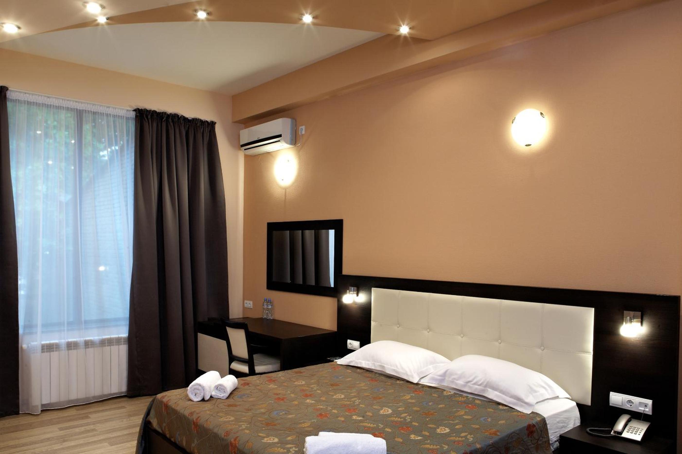 Classic Double Room