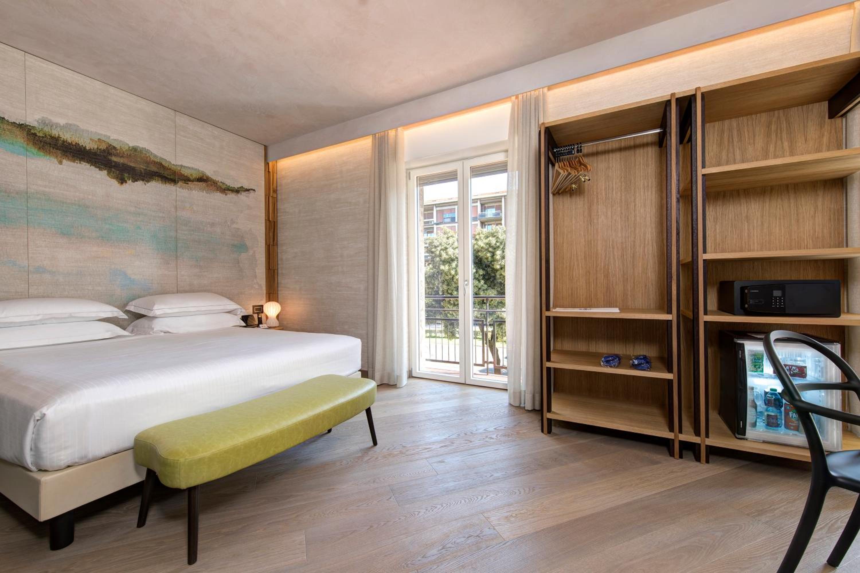 Premium Double Room - Photo 7