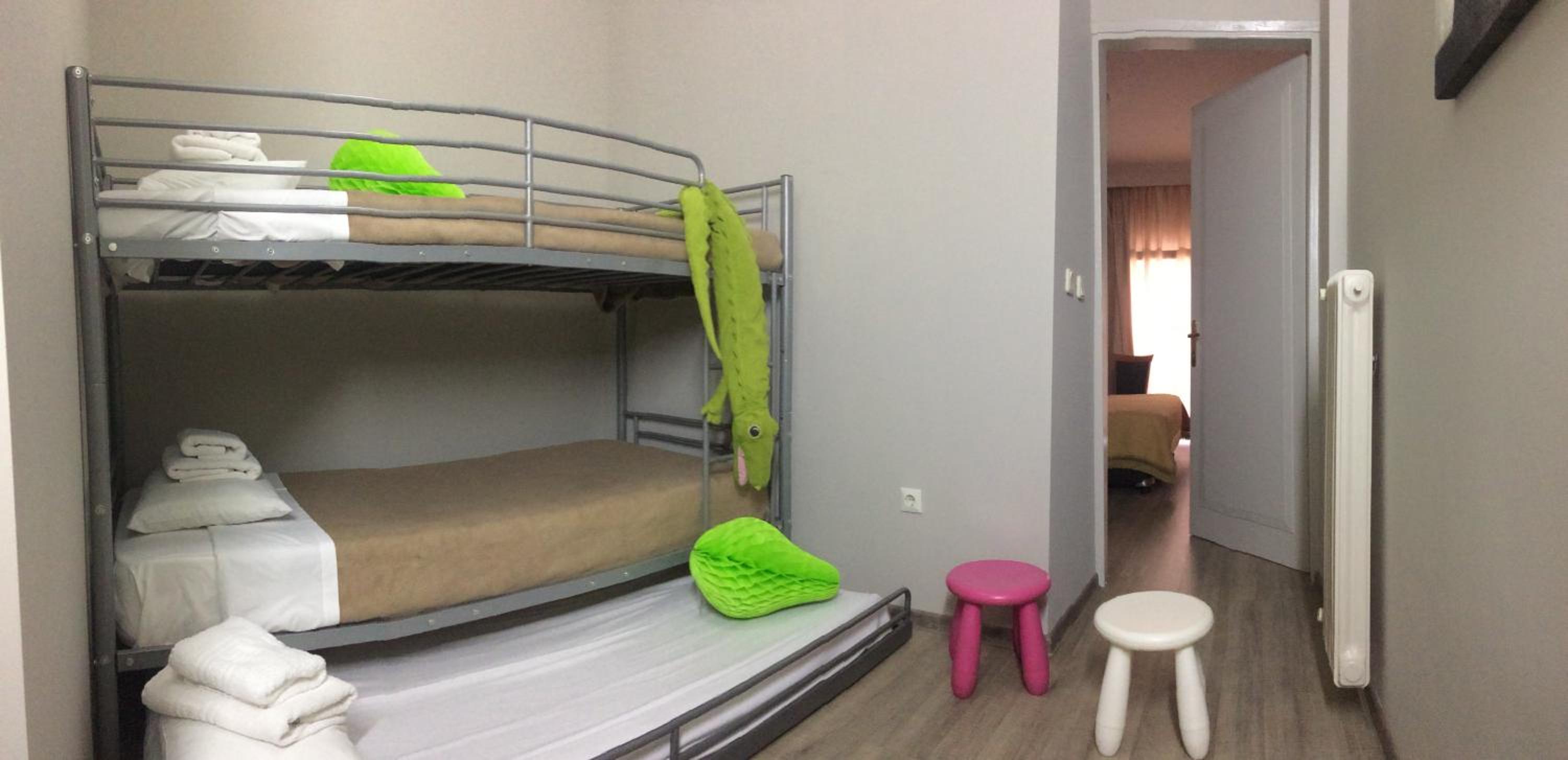 Family Room with Bunk Bed - Photo 4