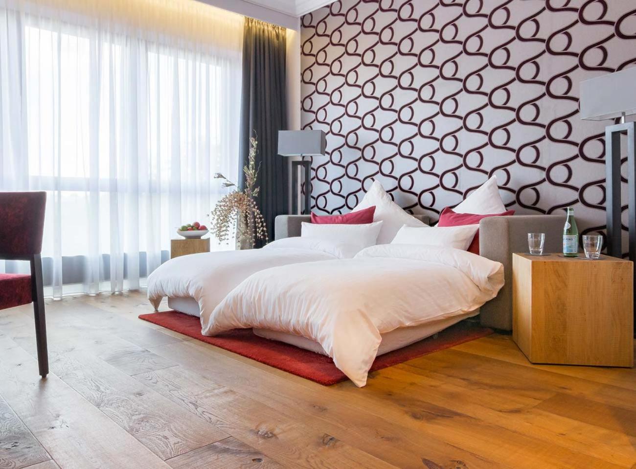 Suite - Photo 3
