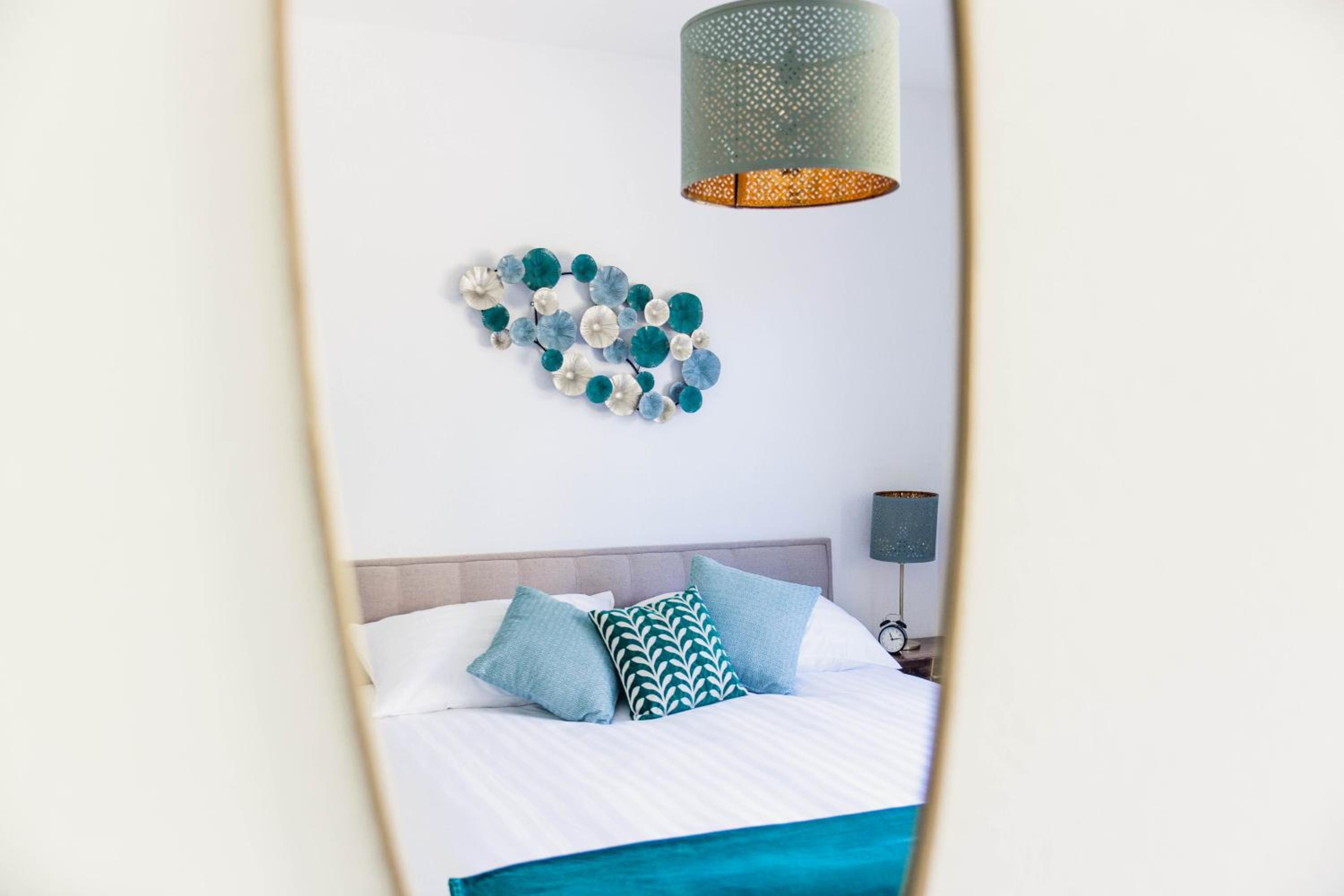 Standard Double Room - Photo 9