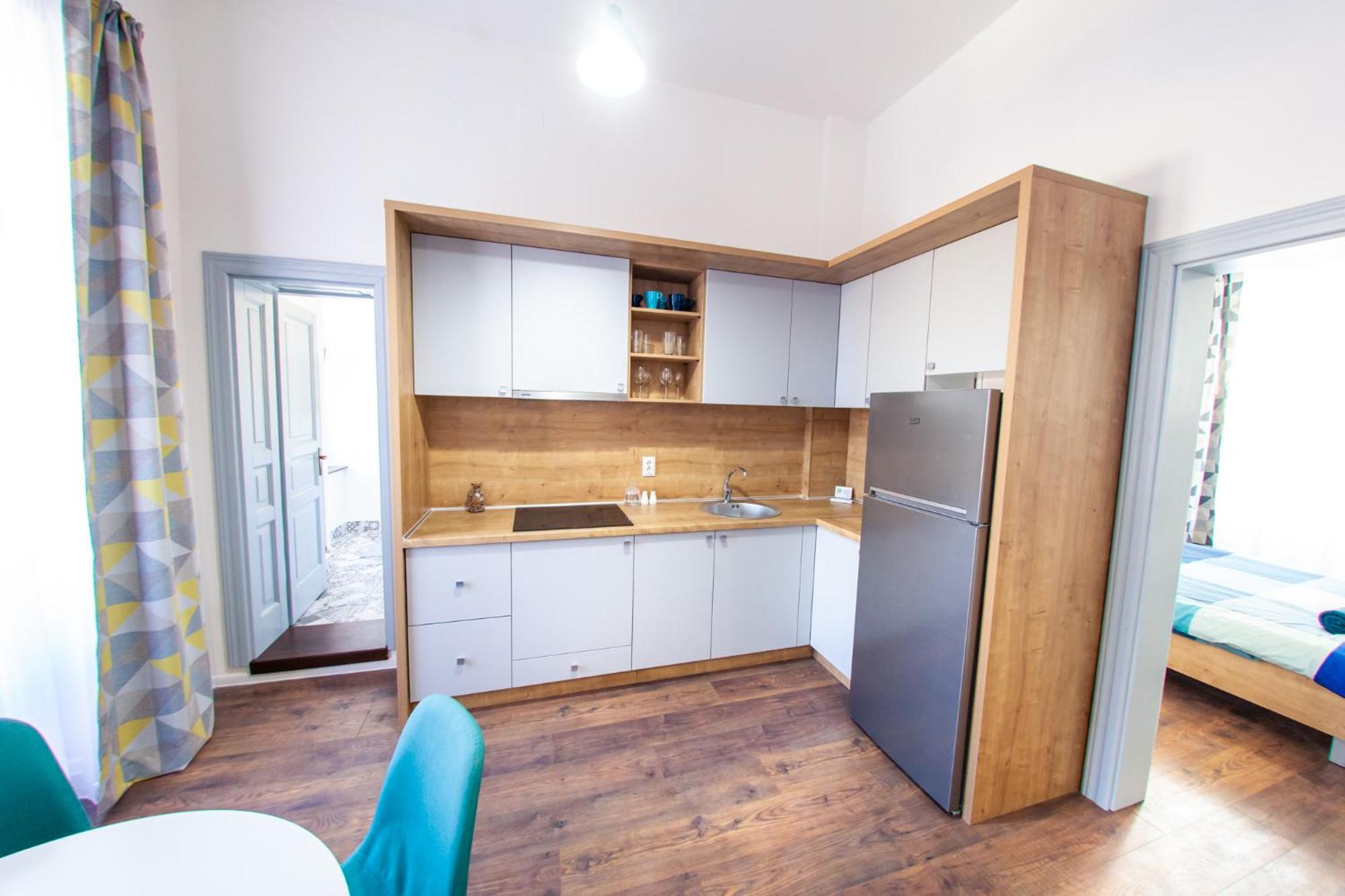 One-Bedroom Apartment - Photo 25