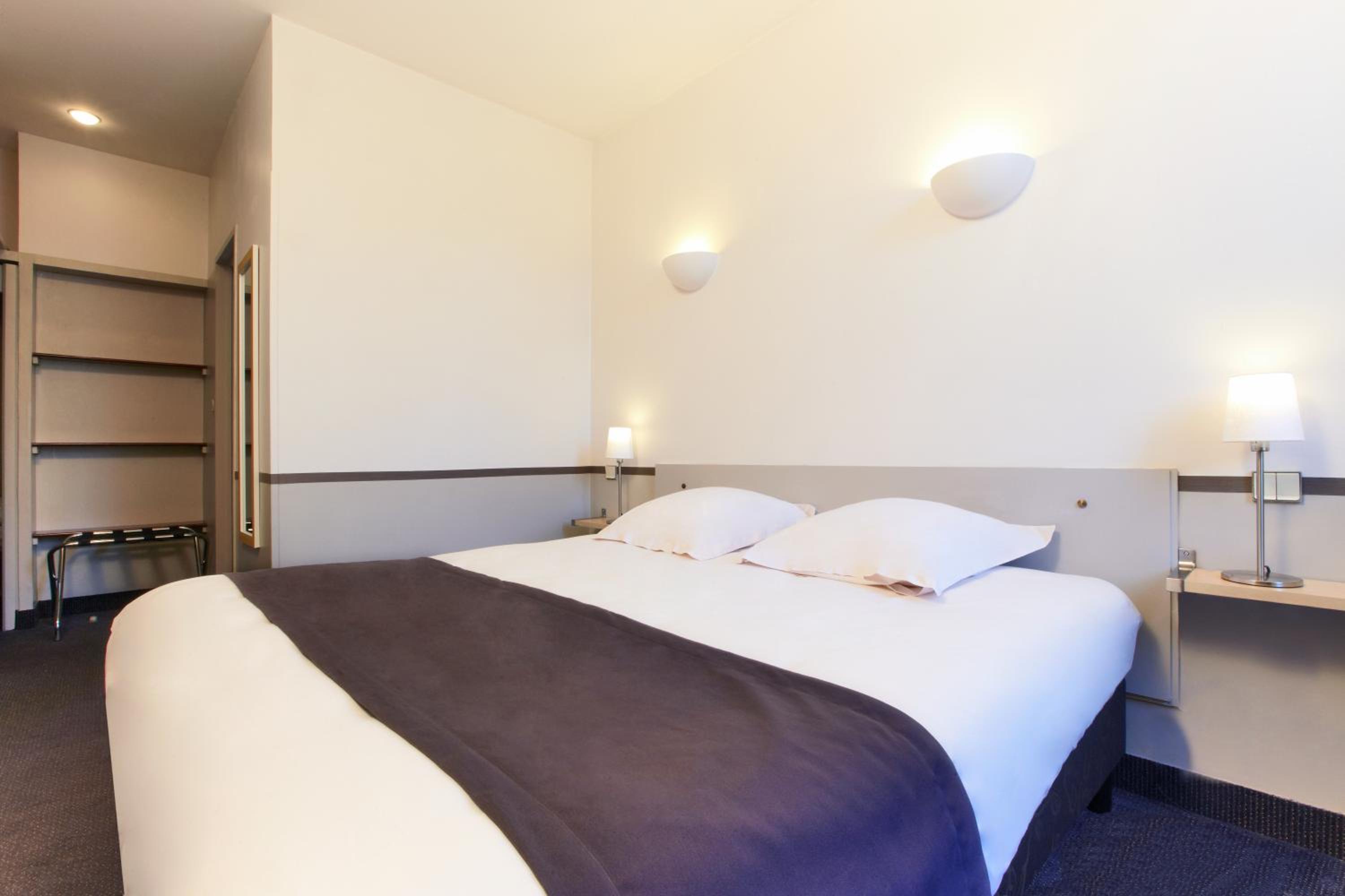 Double Room - Photo 4