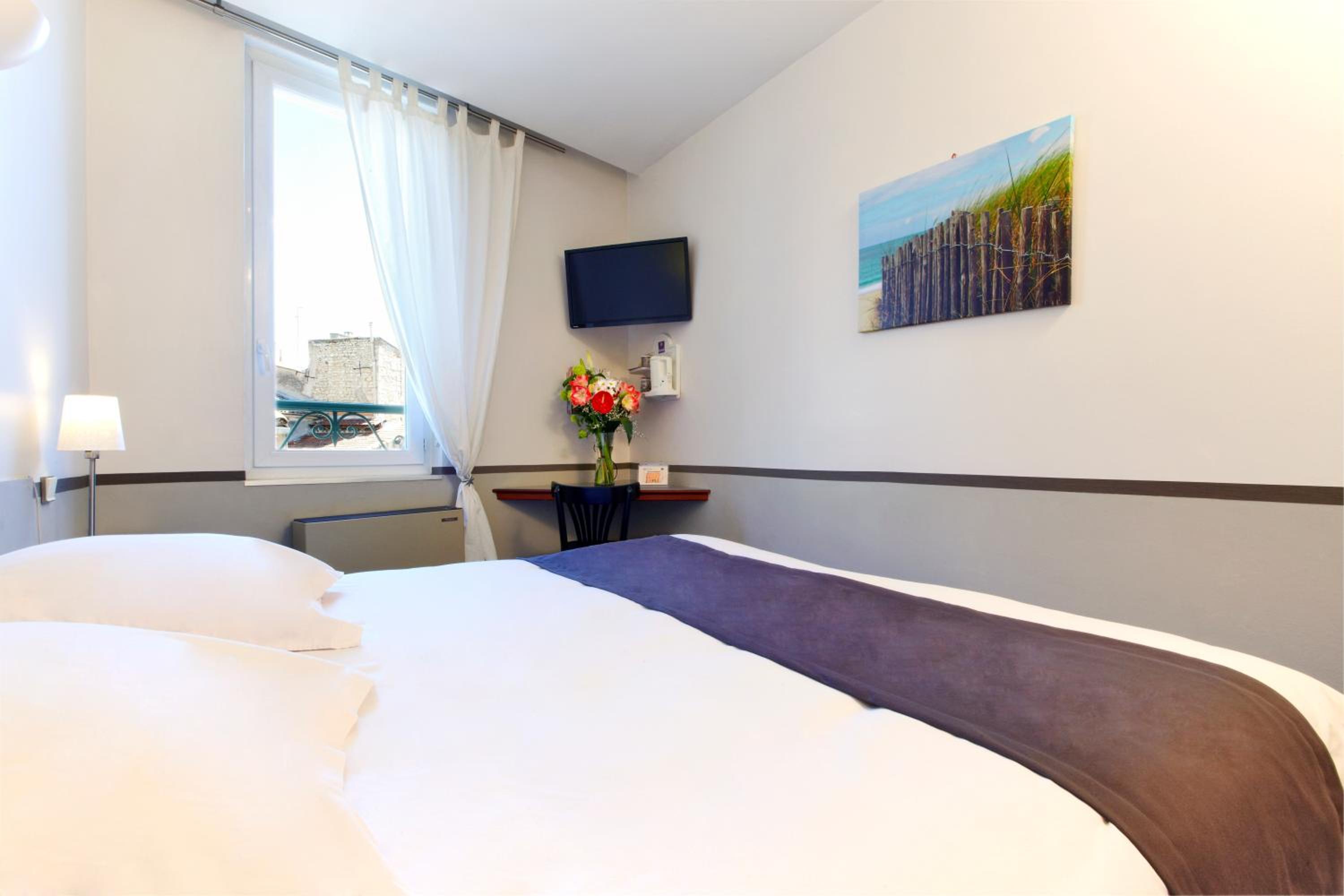 Double Room - Photo 3