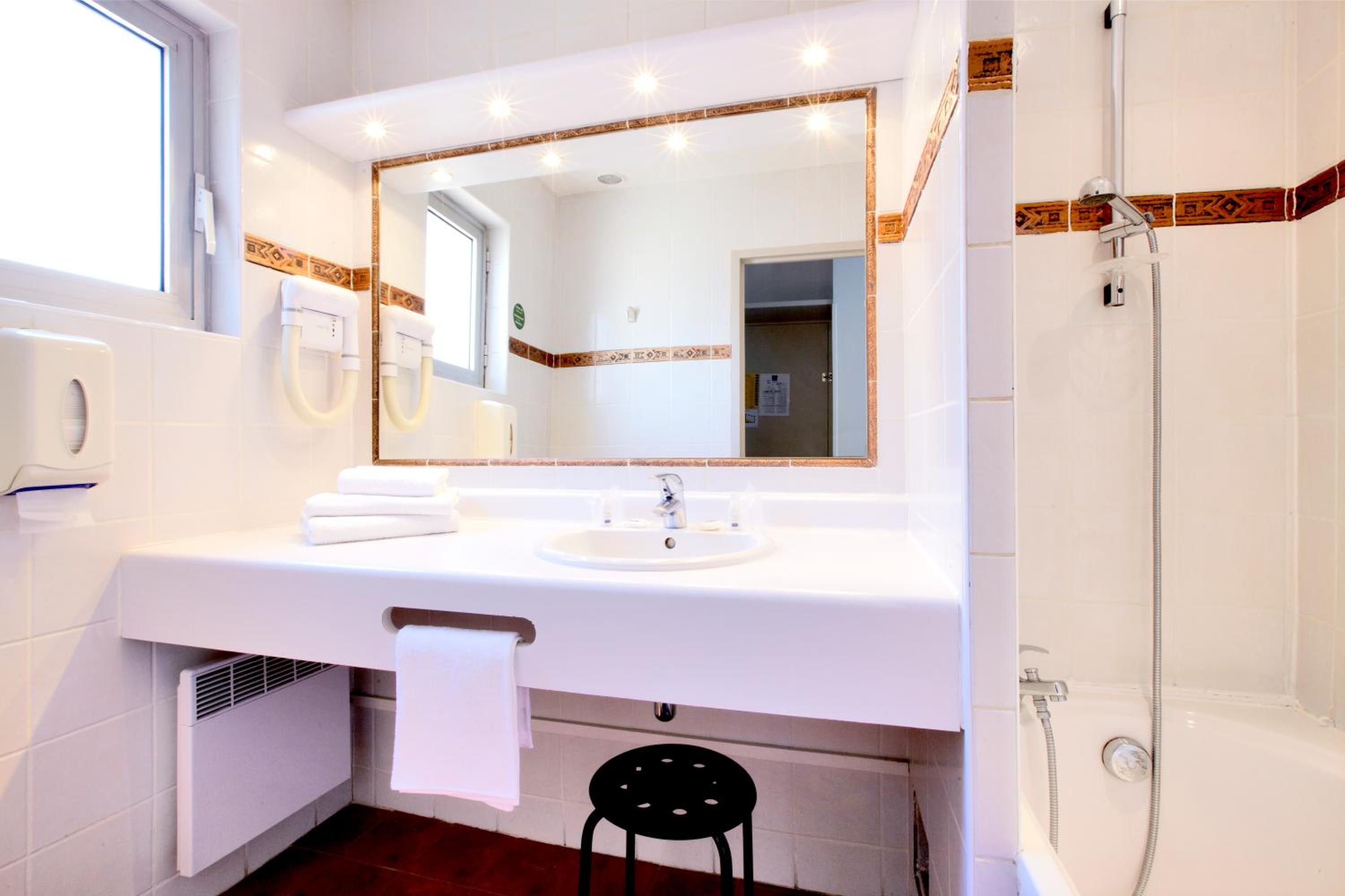 Superior Double Room - Photo 2