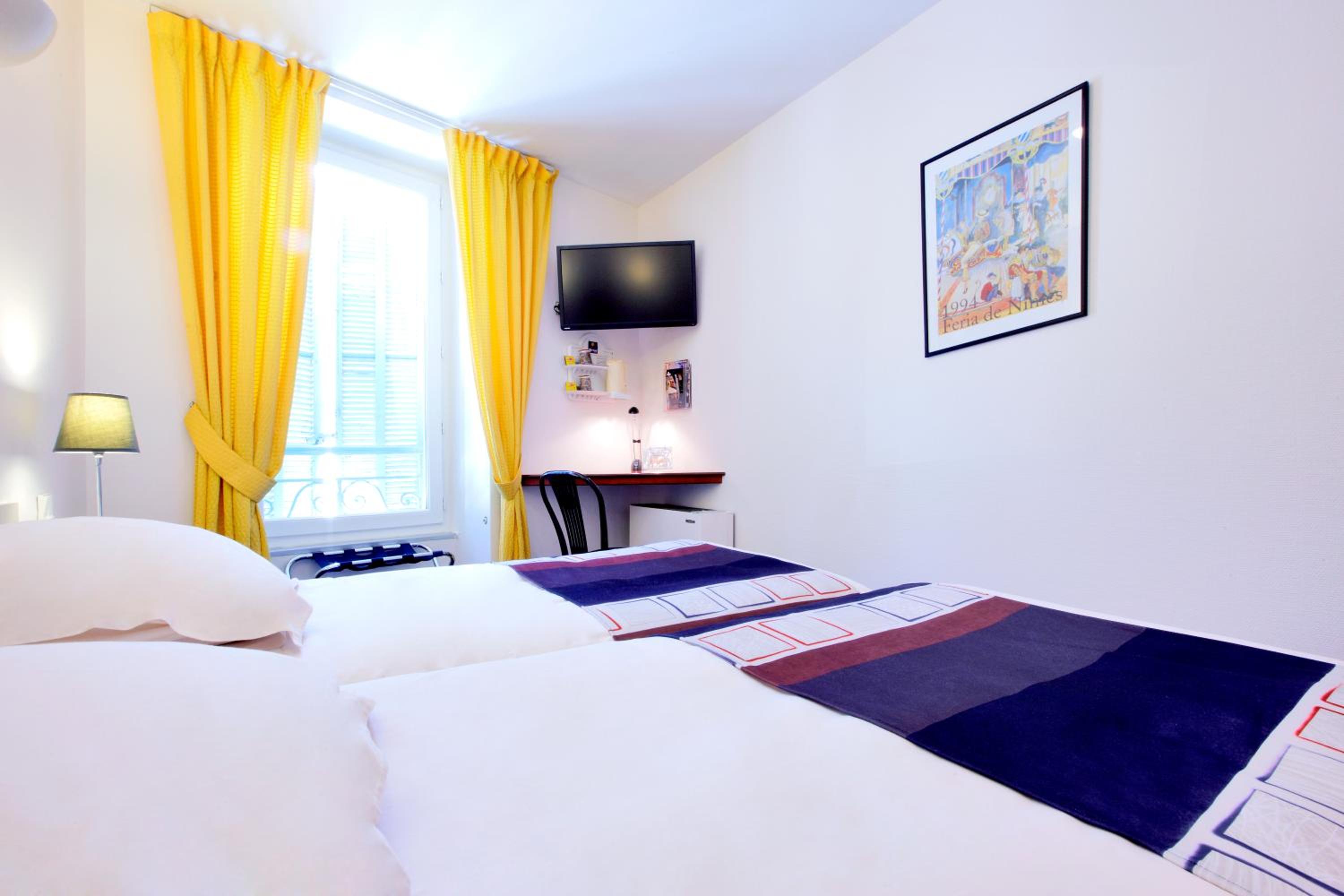 Twin Room - Photo 4
