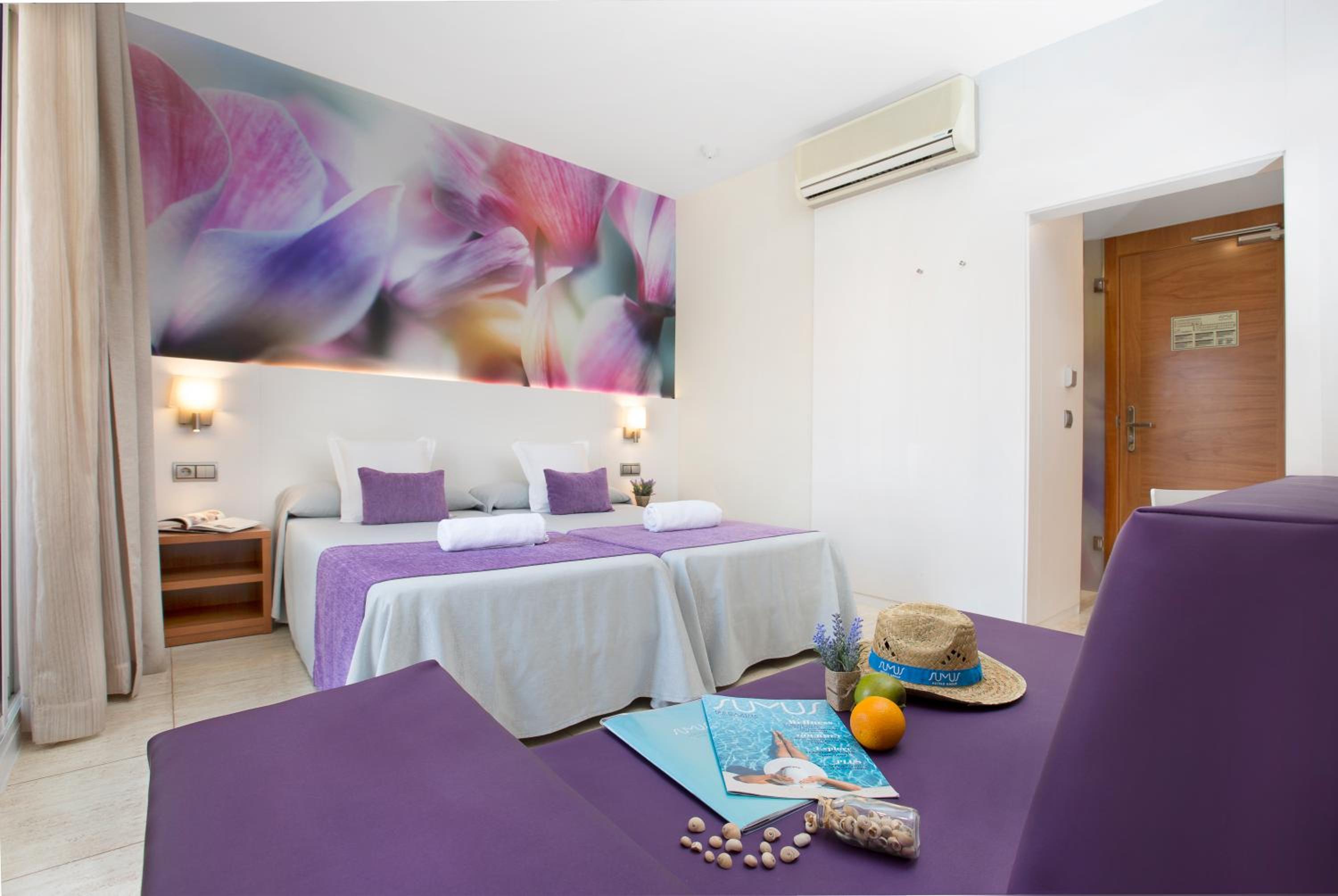 Habitación Triple con Balcón