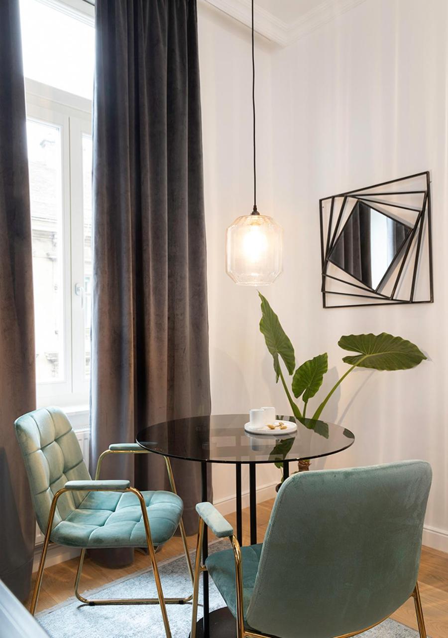 Studio Apartment - Photo 10