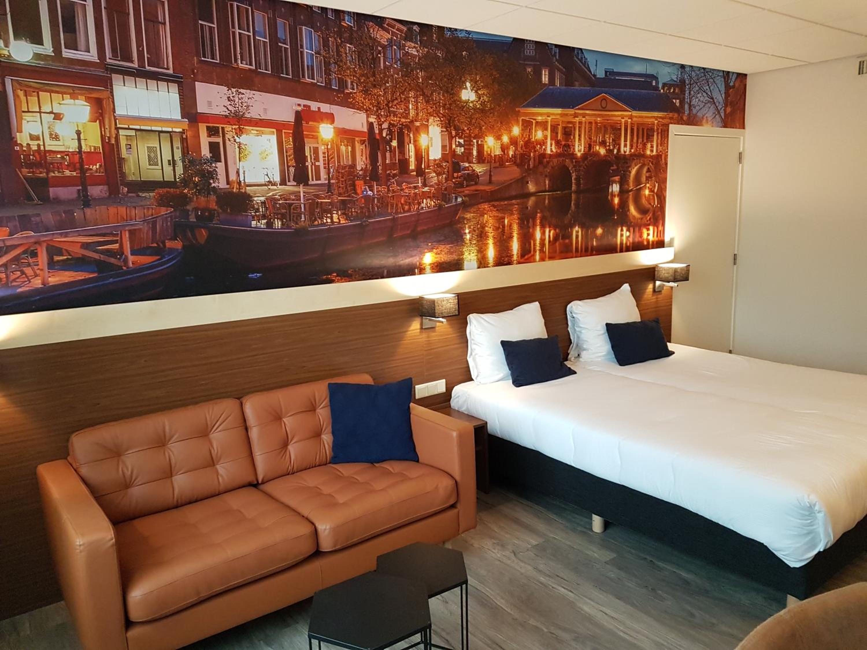 Deluxe Room - Photo 9