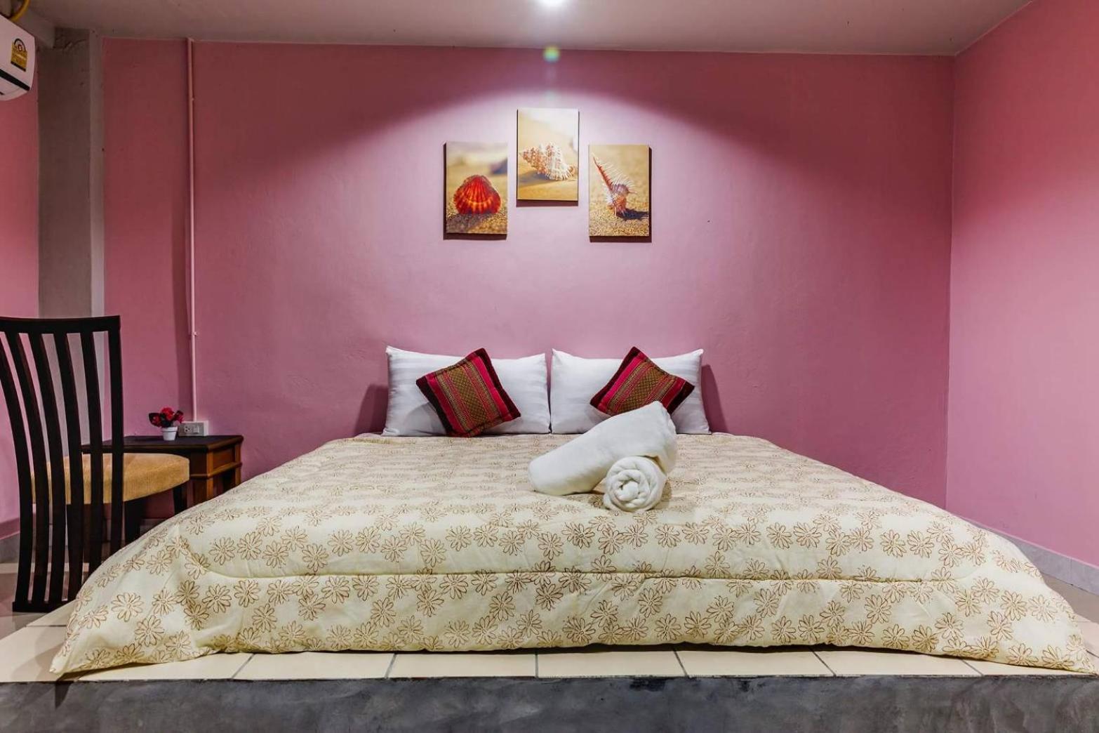 Standard Queen Room - Photo 2