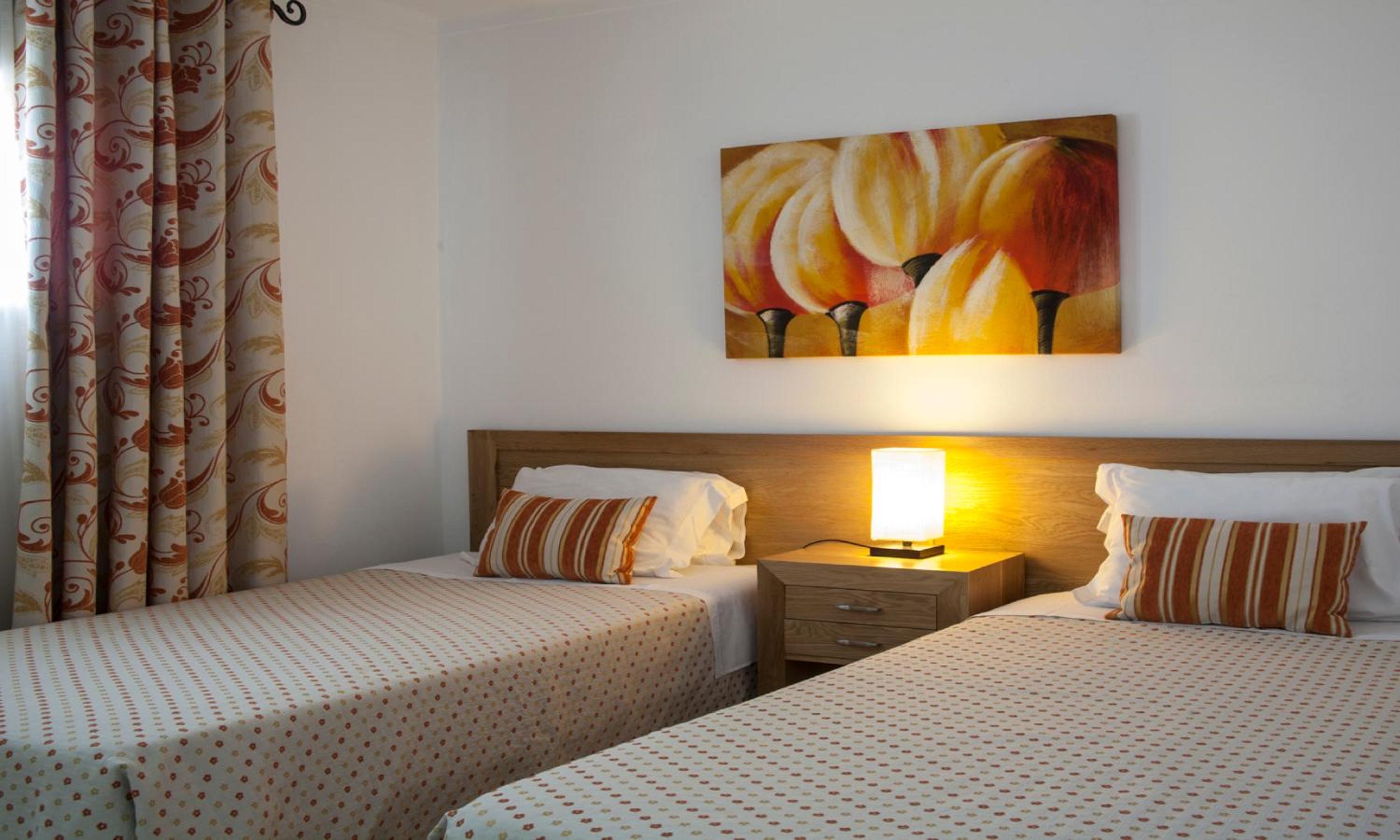 Two-Bedroom Apartment - Photo 3