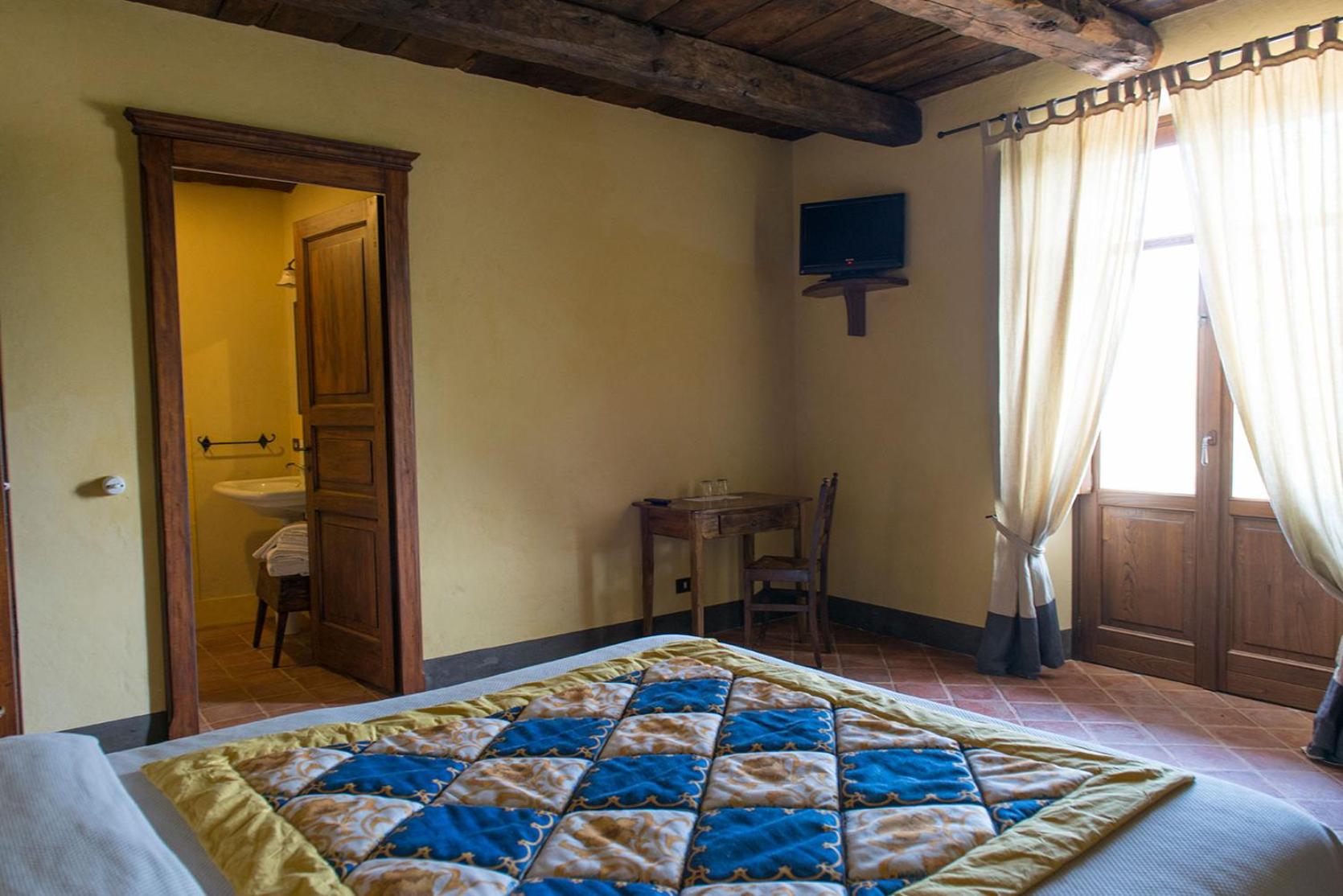 Double or Twin Room photo 3