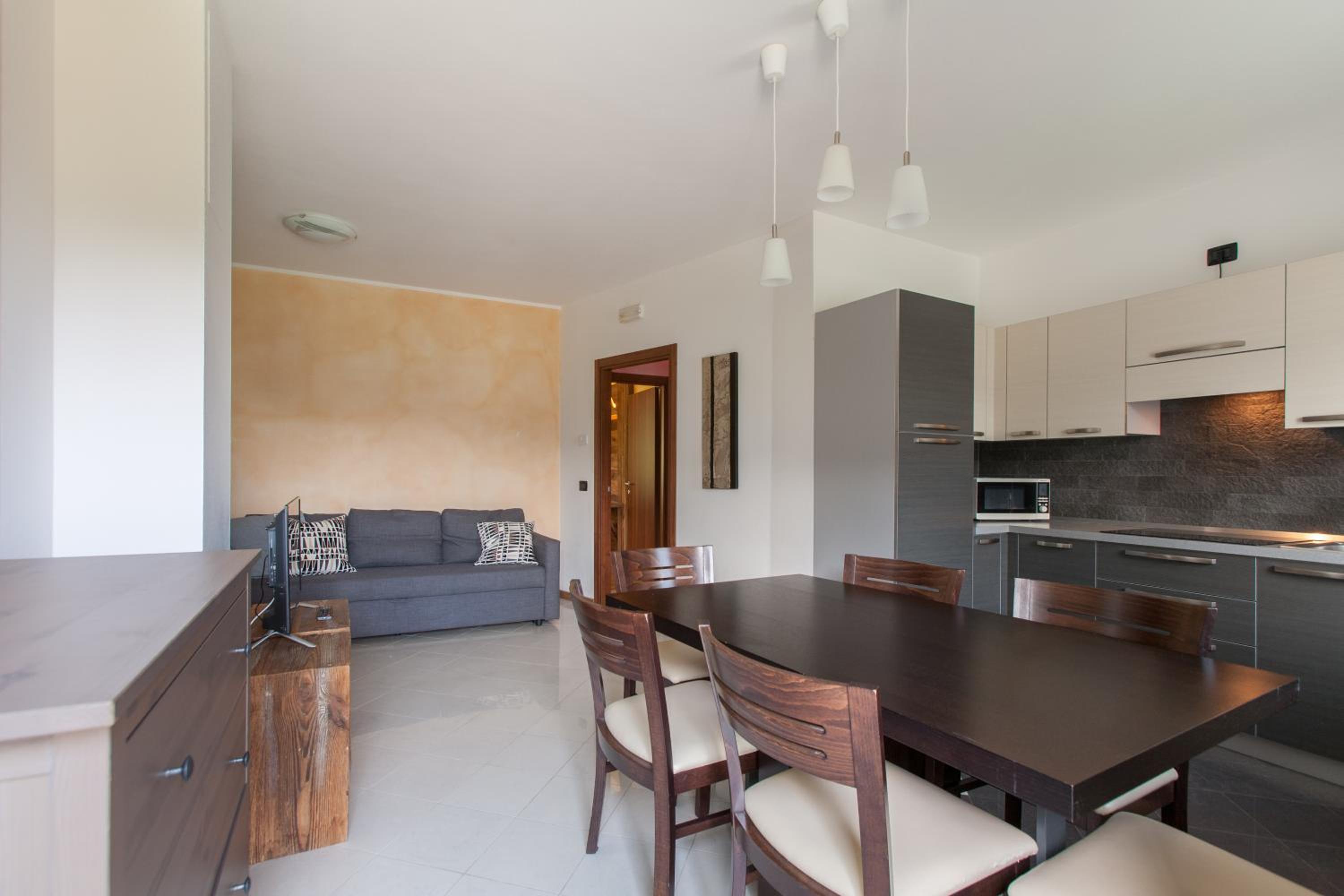 Two-Bedroom Apartment - Photo 7