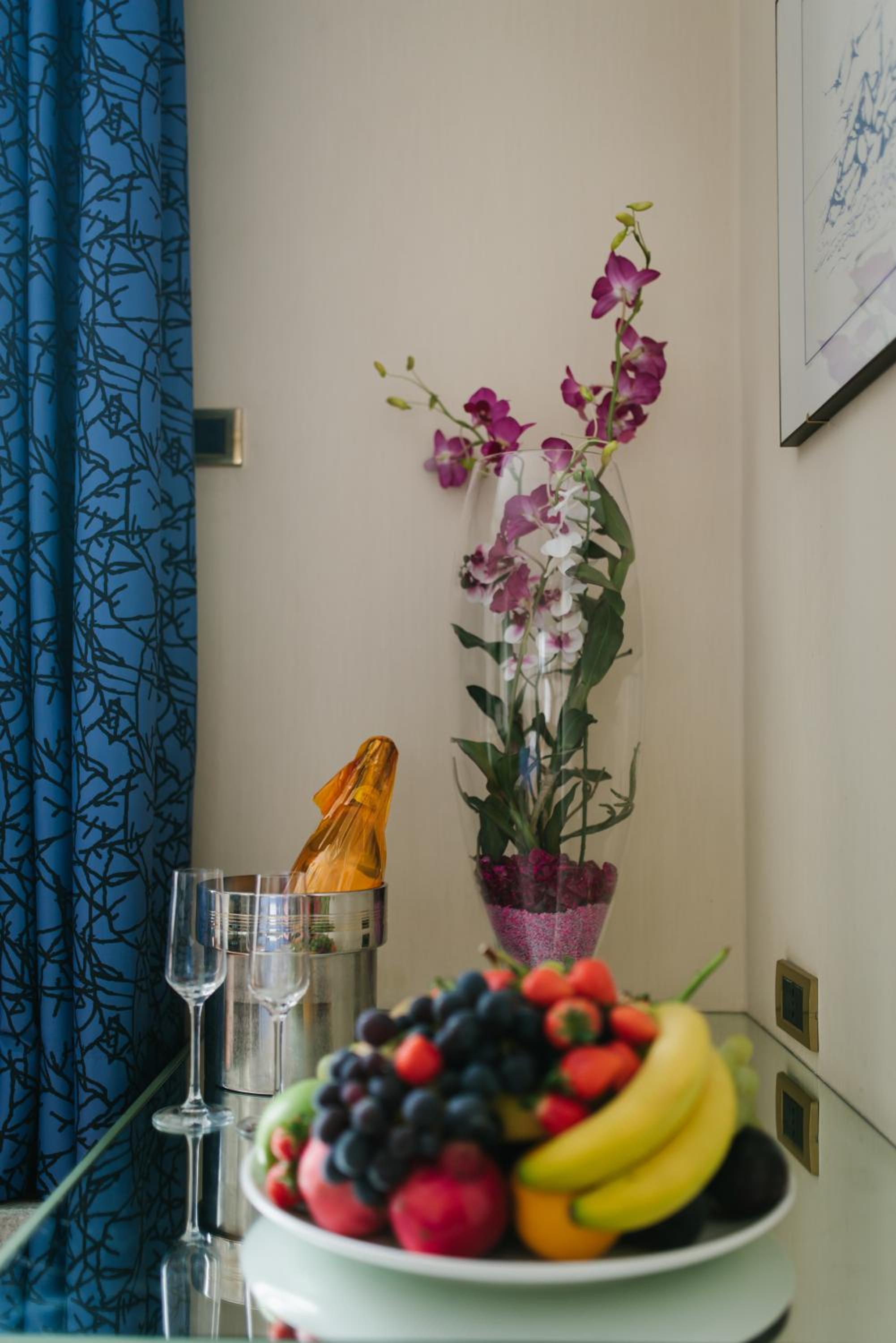 Suite - Photo 8