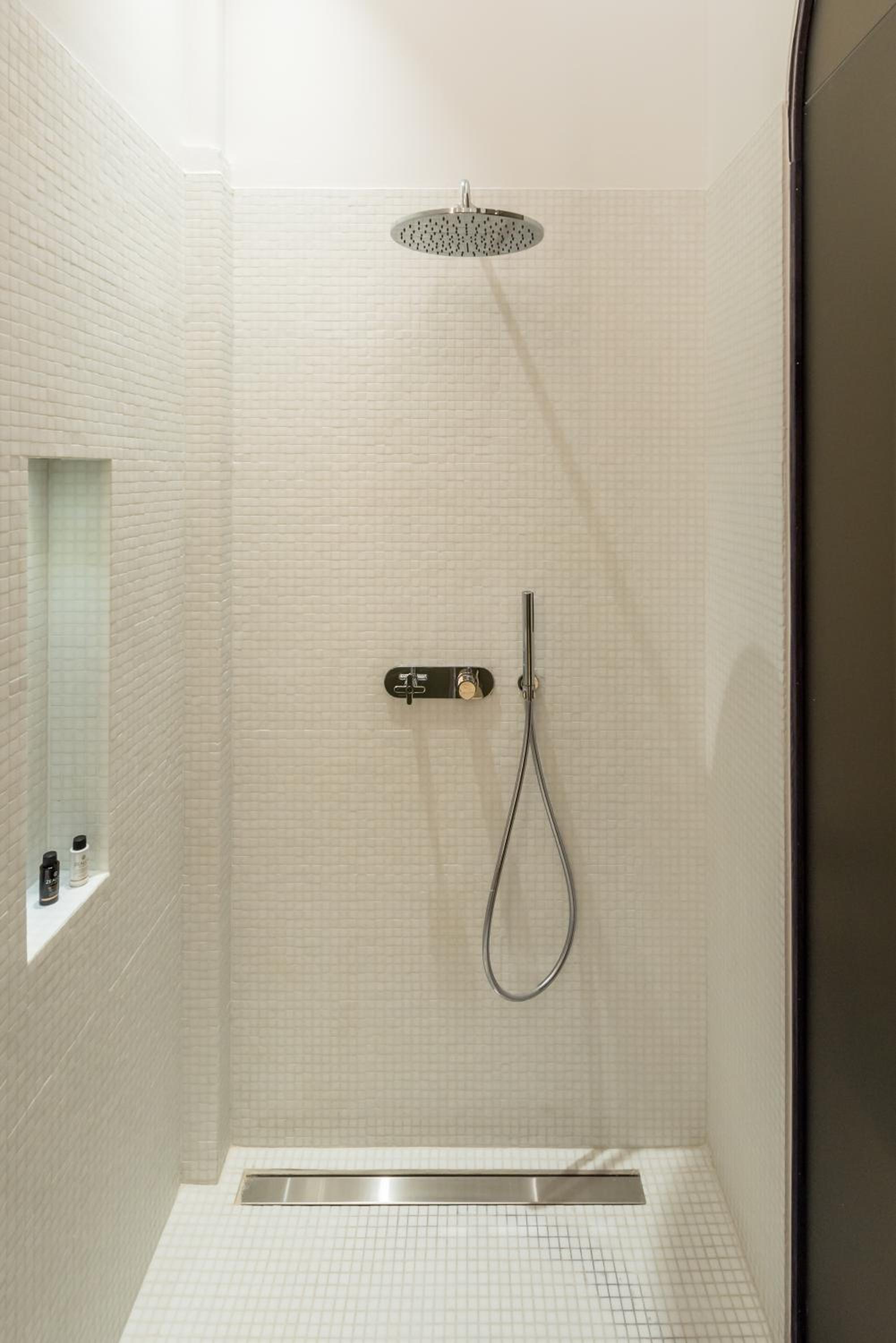Standard Double or Twin Room - Photo 30
