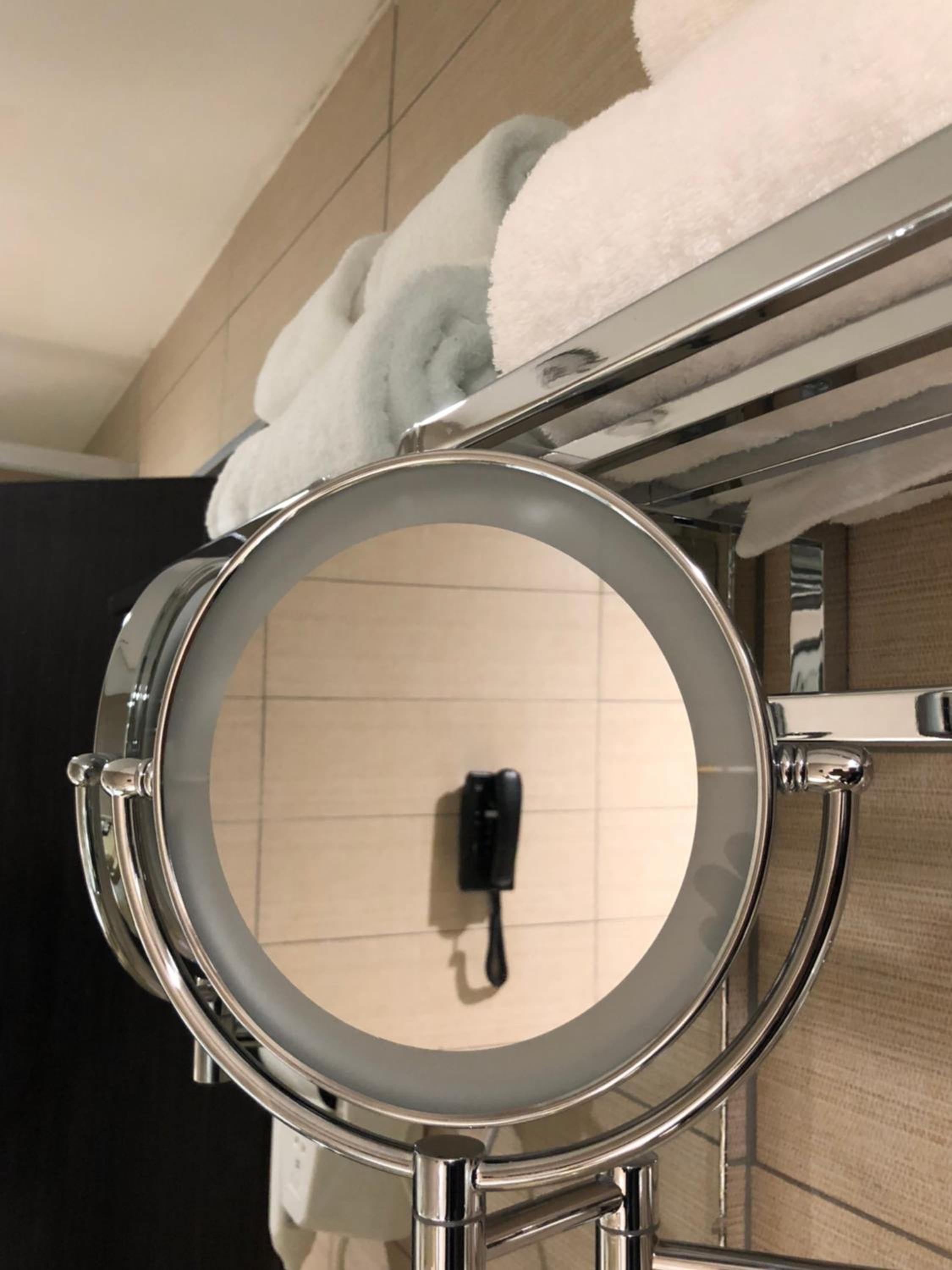 Deluxe Twin Room - Photo 12