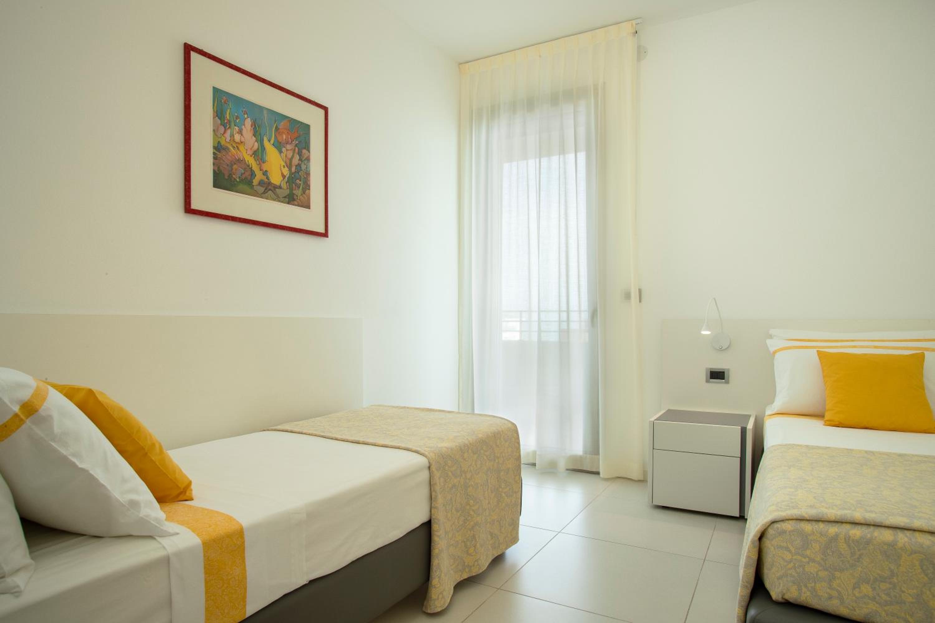 Deluxe Suite with Sea View