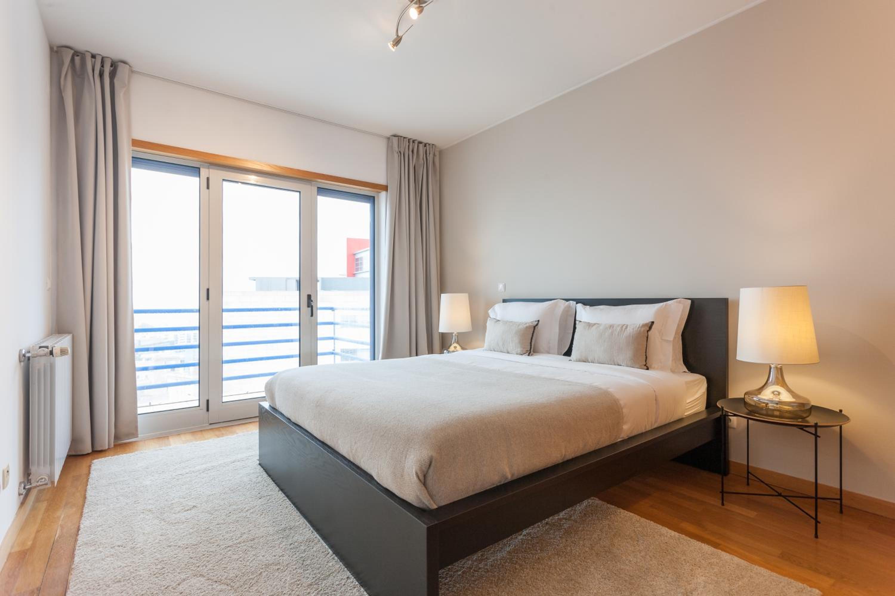 Three-Bedroom Apartment - Photo 12