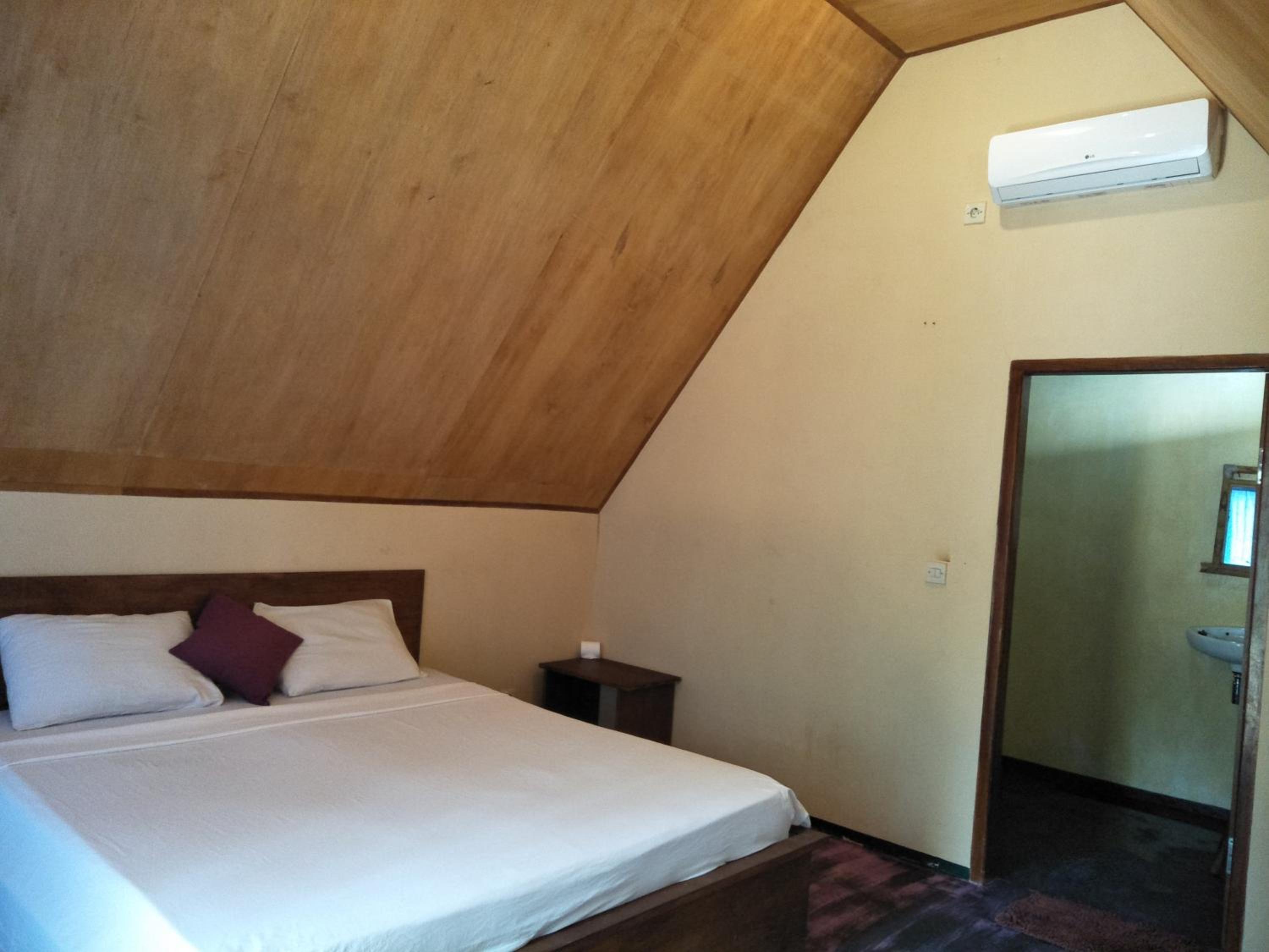 Double Room with Patio - Photo 2
