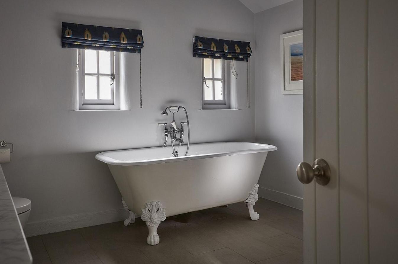Suite - Photo 5