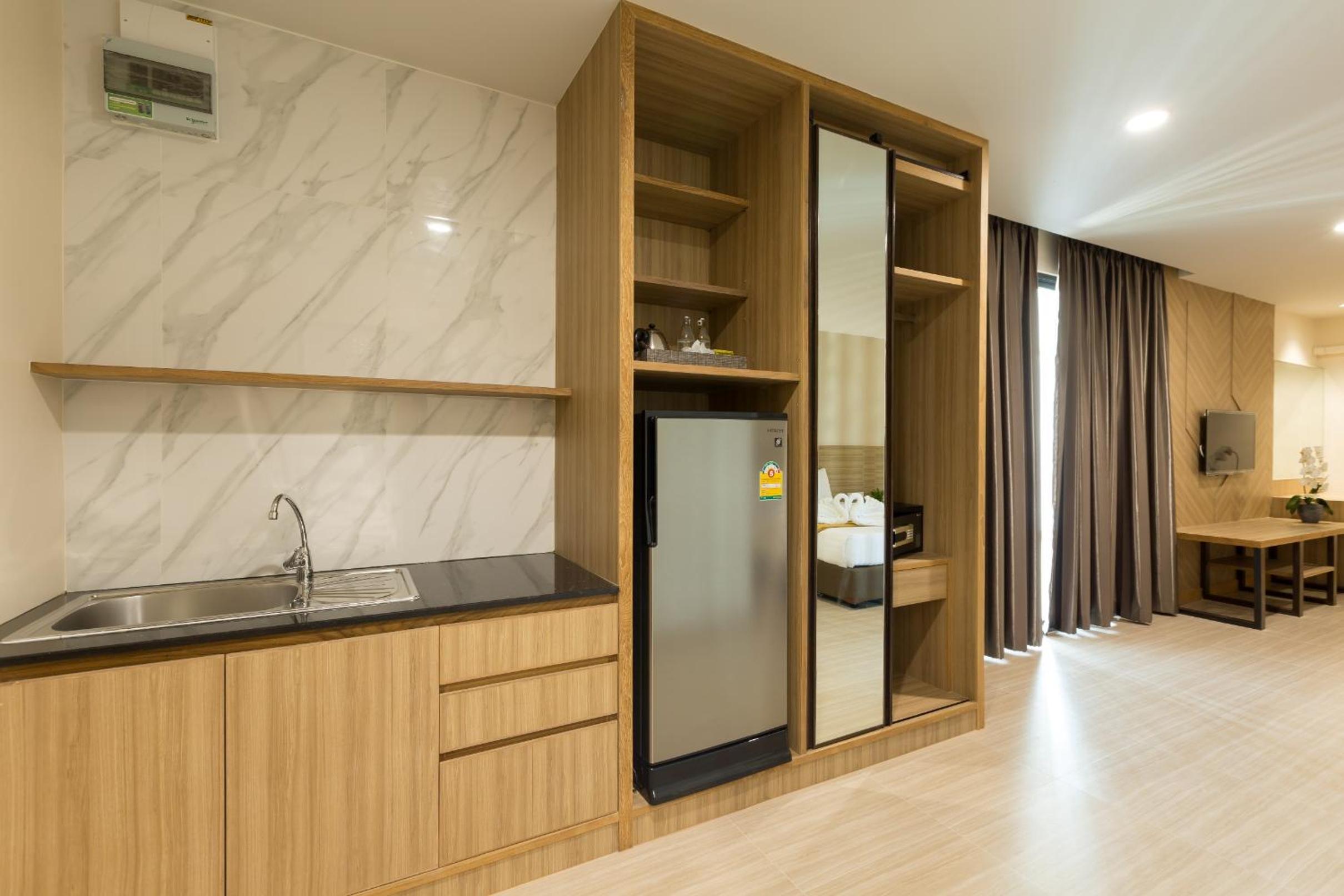 Deluxe Triple Room - Photo 2