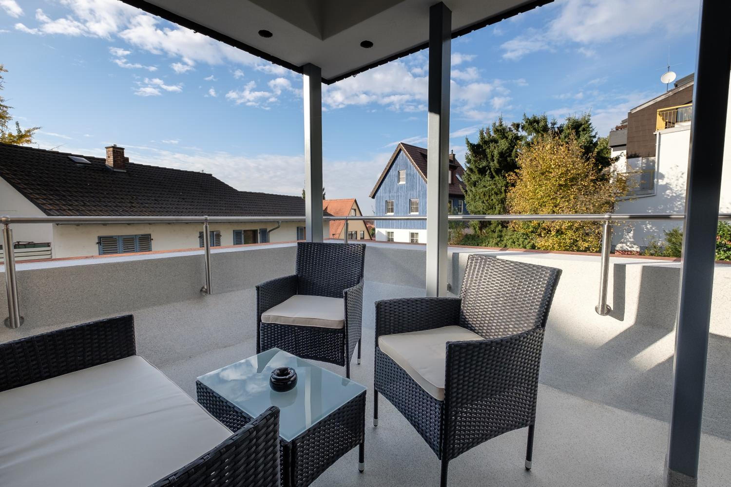 One-Bedroom Apartment with Terrace - Photo 12