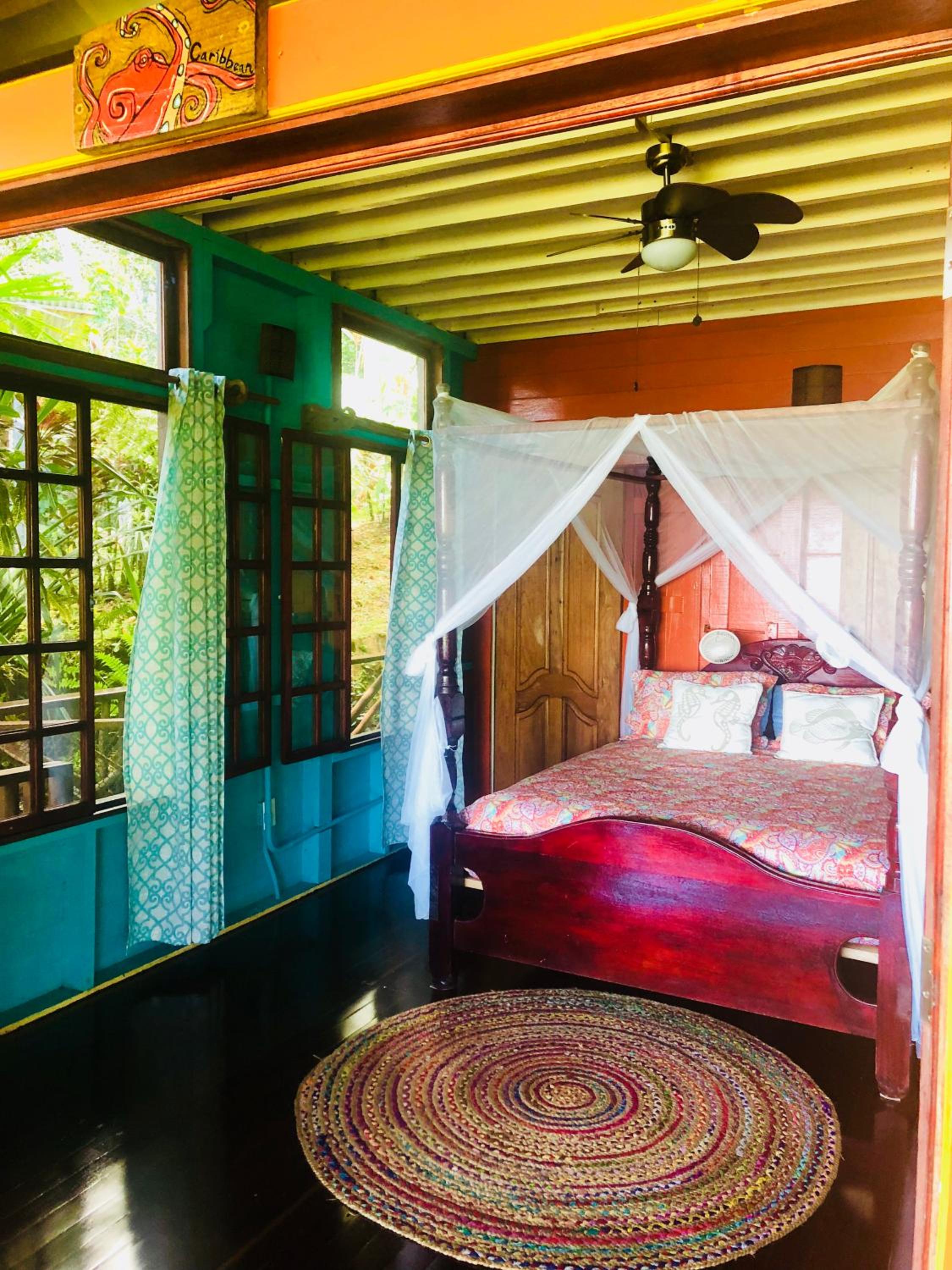 Premium Queen Room photo 3