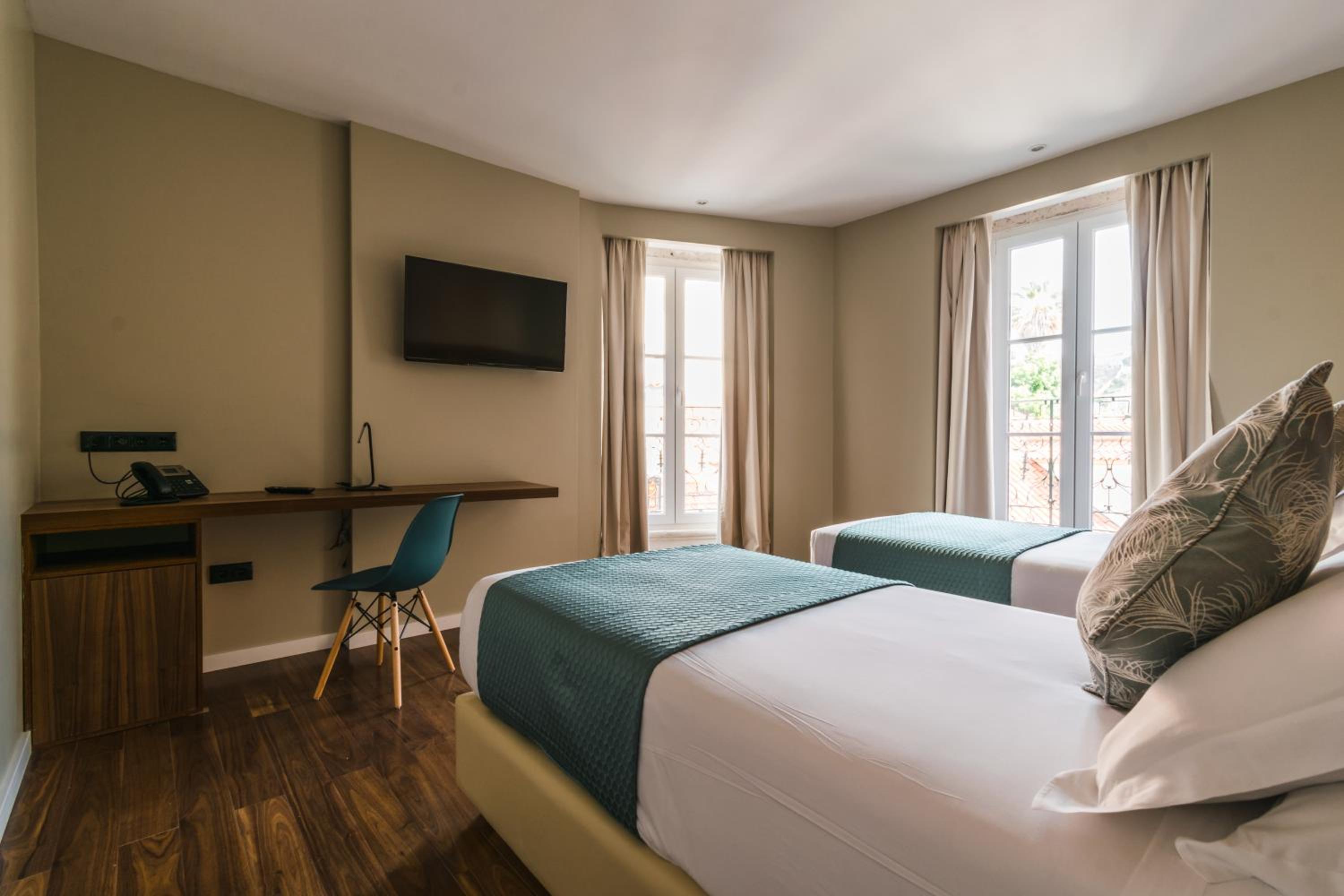 Double or Twin Room - Photo 3