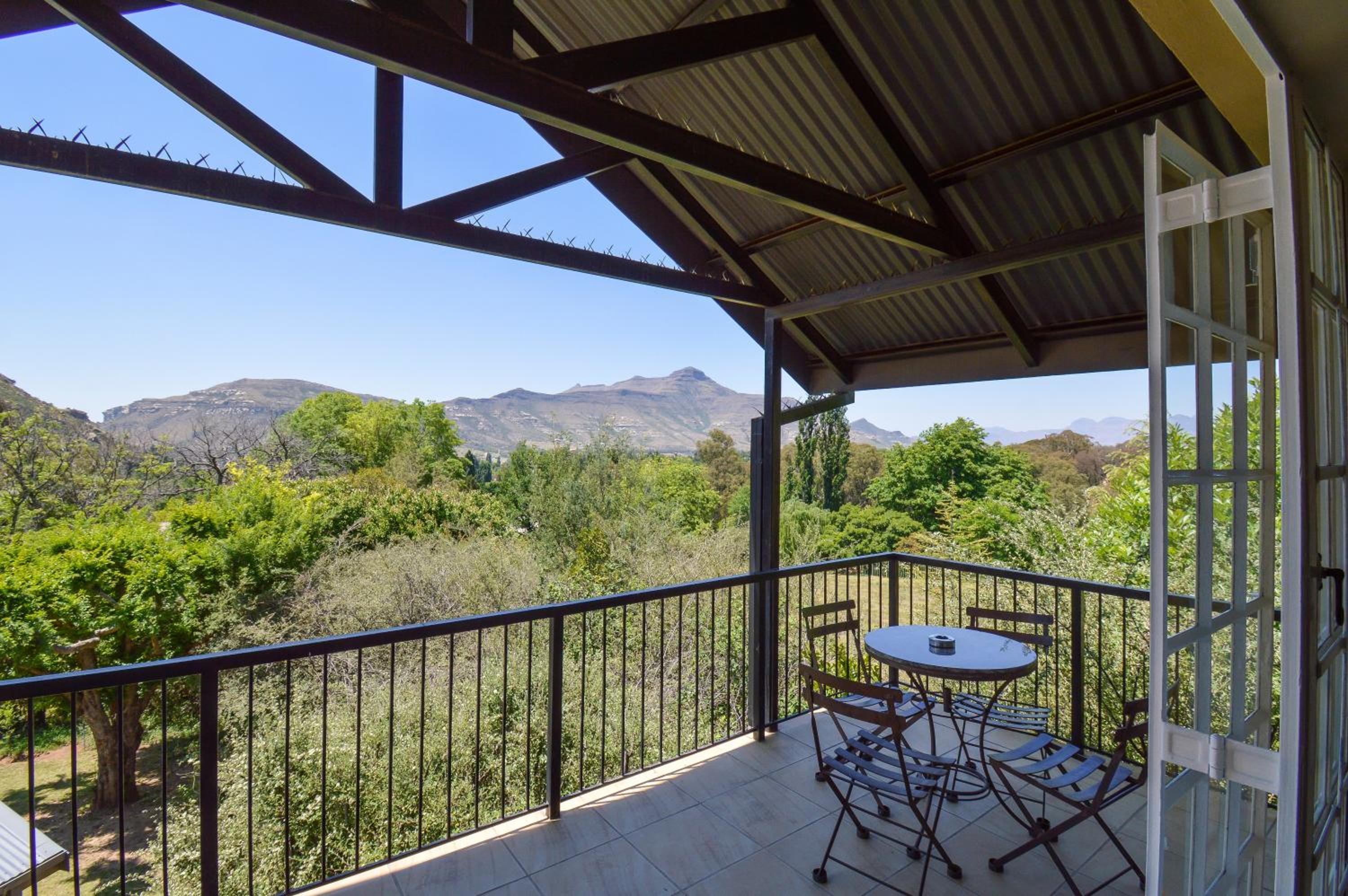 Loft With Balcony photo 2