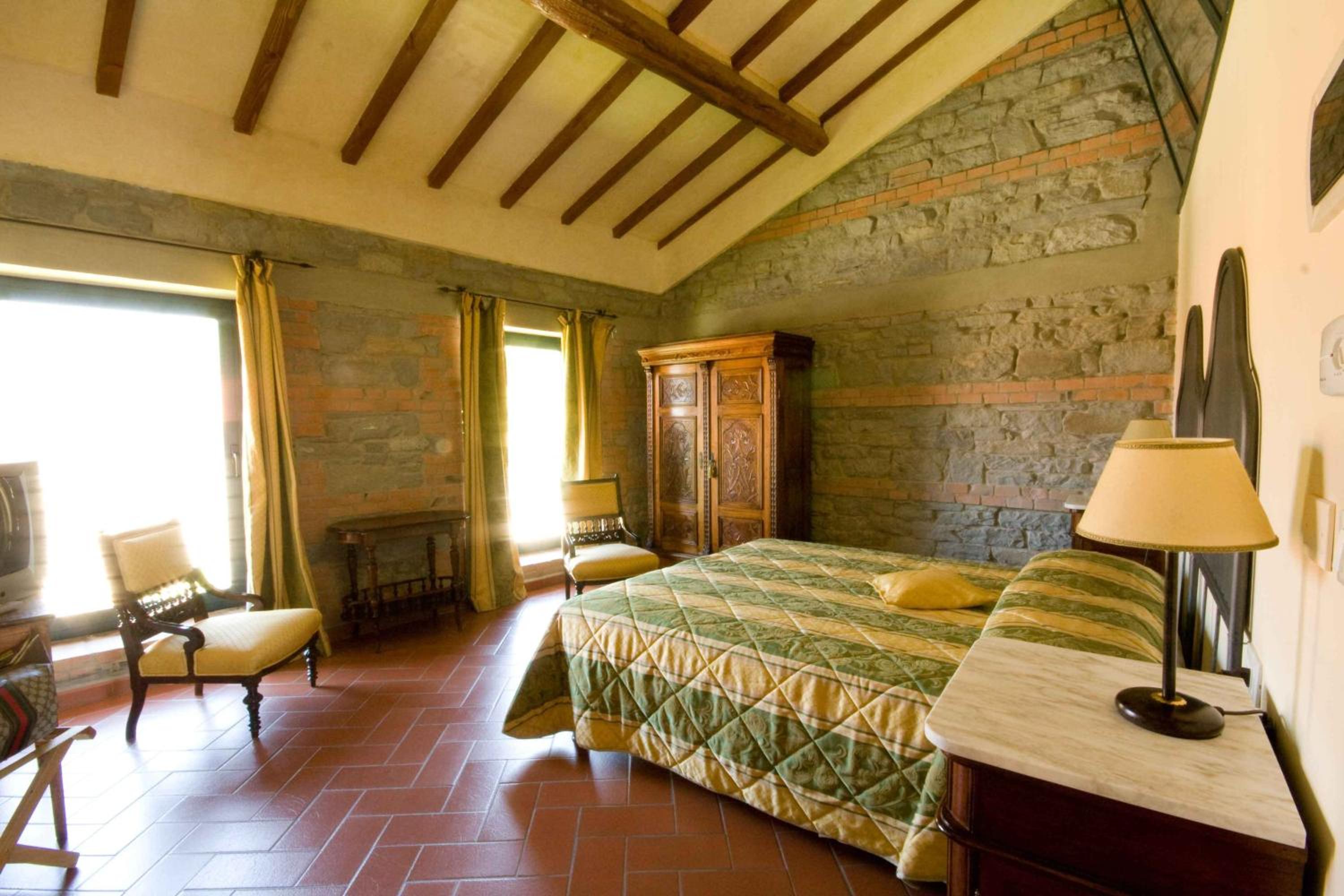 Double or Twin Room - Photo 4