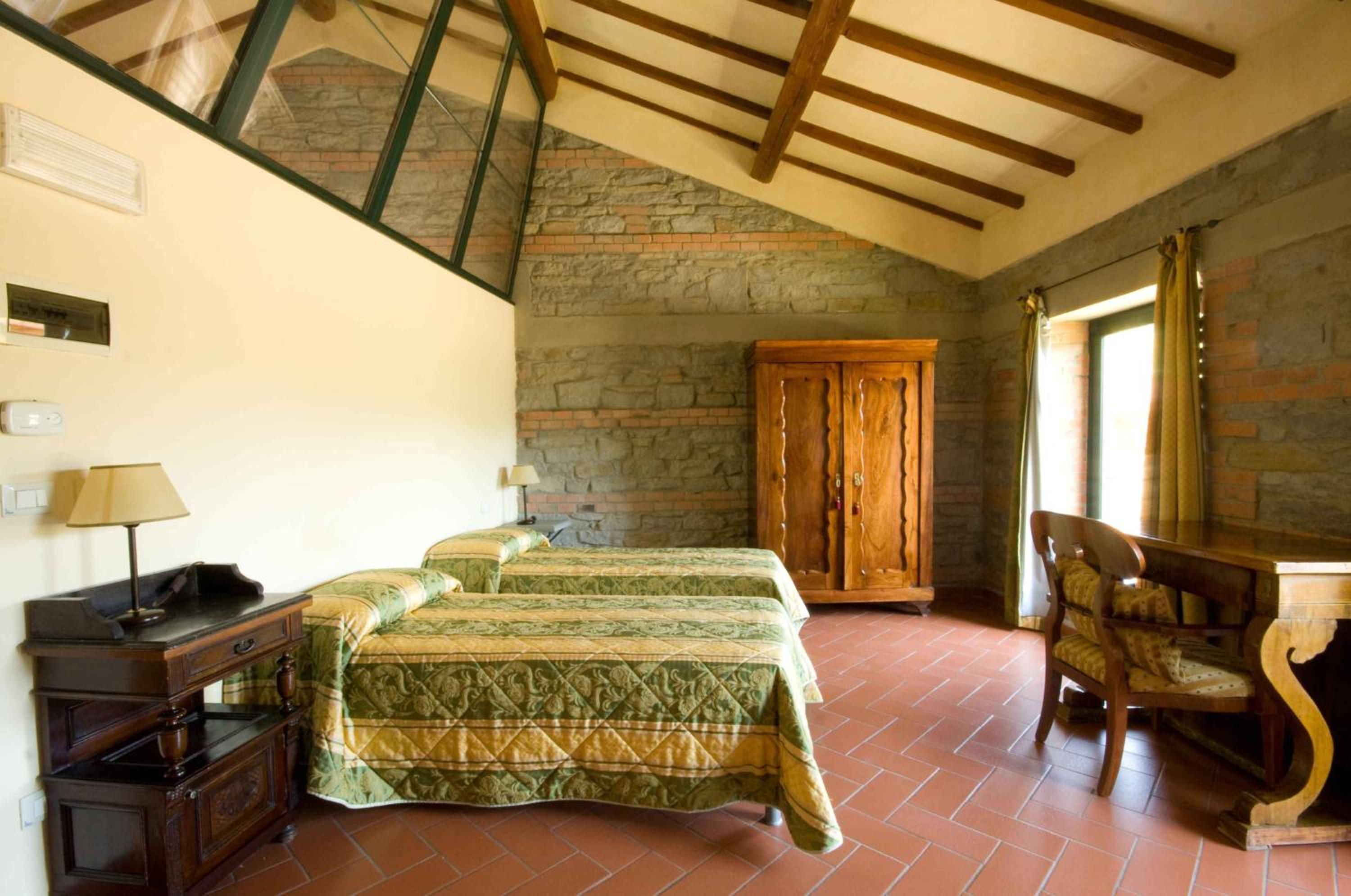 Double or Twin Room - Photo 2