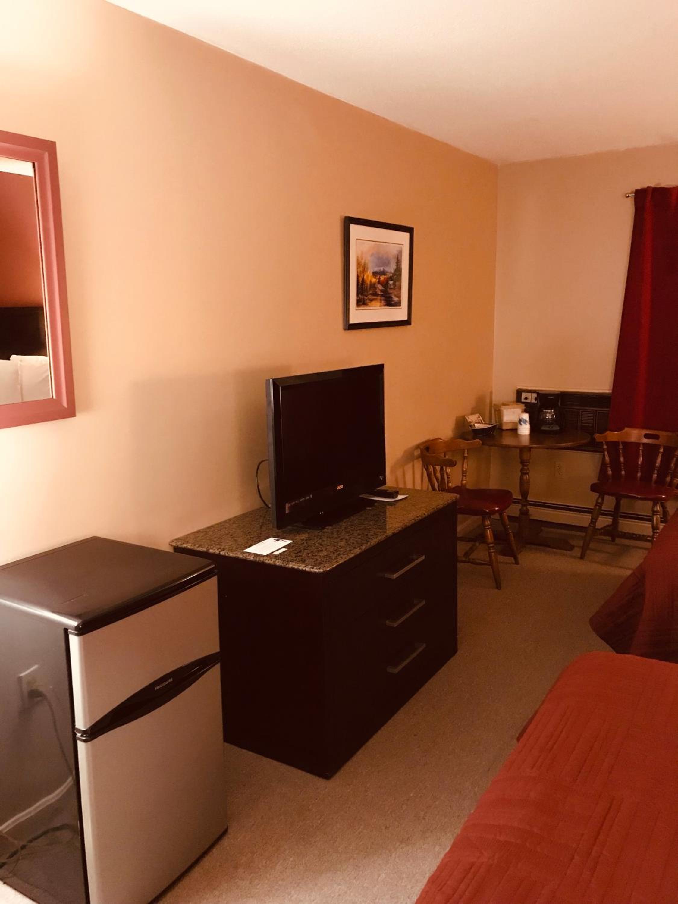 Double Room with Queen Bed