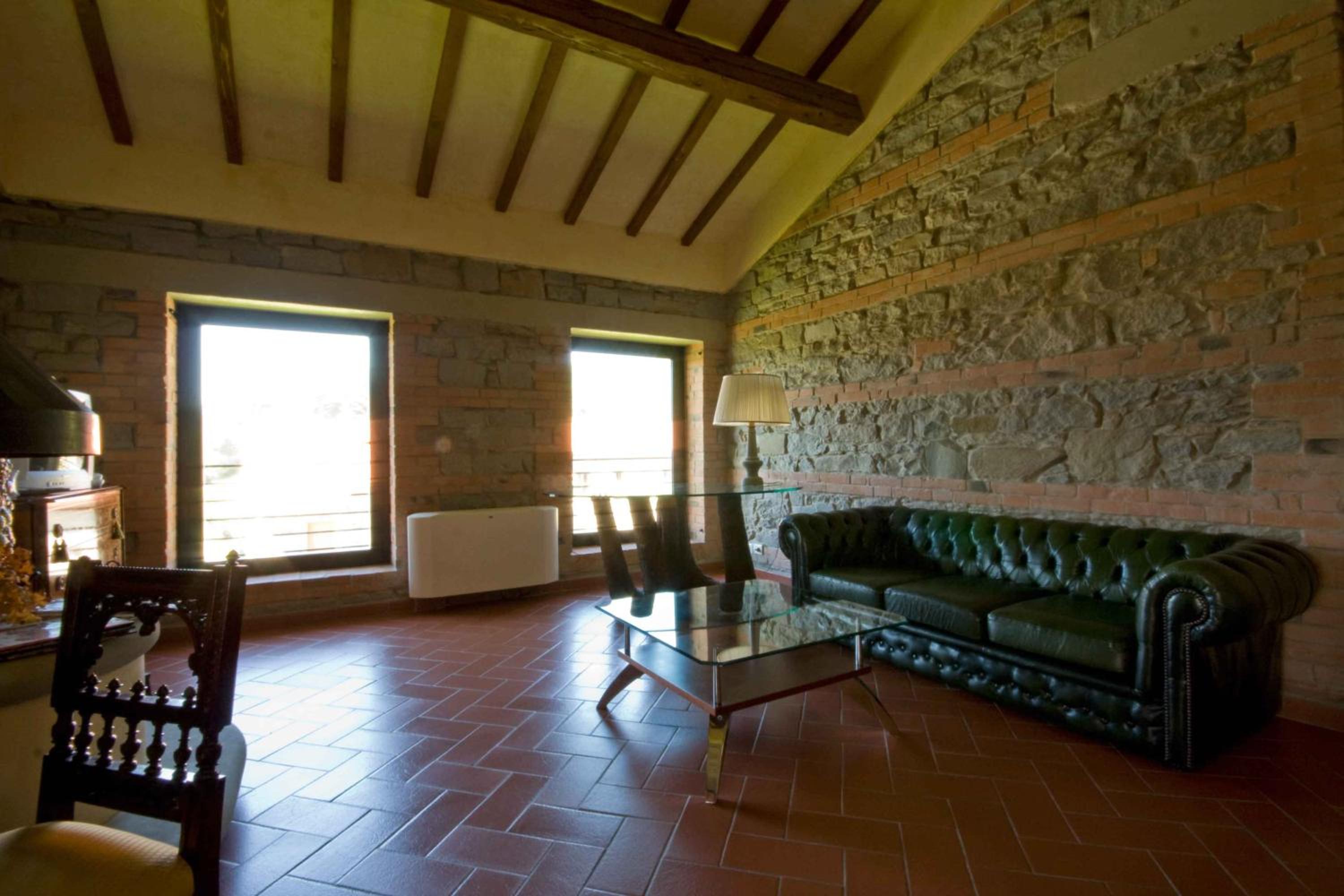 Suite - Photo 2