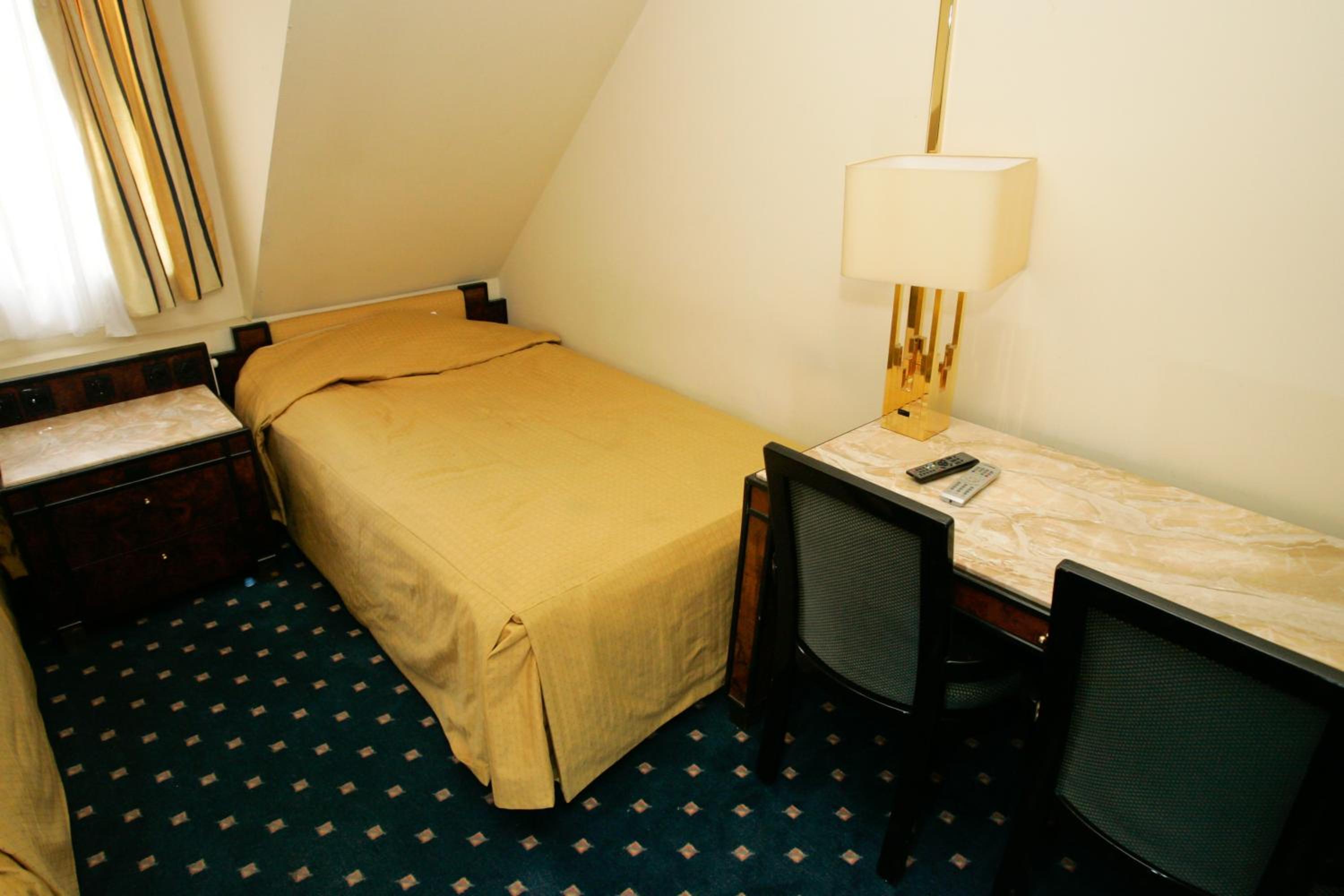 Double Room - Photo 37