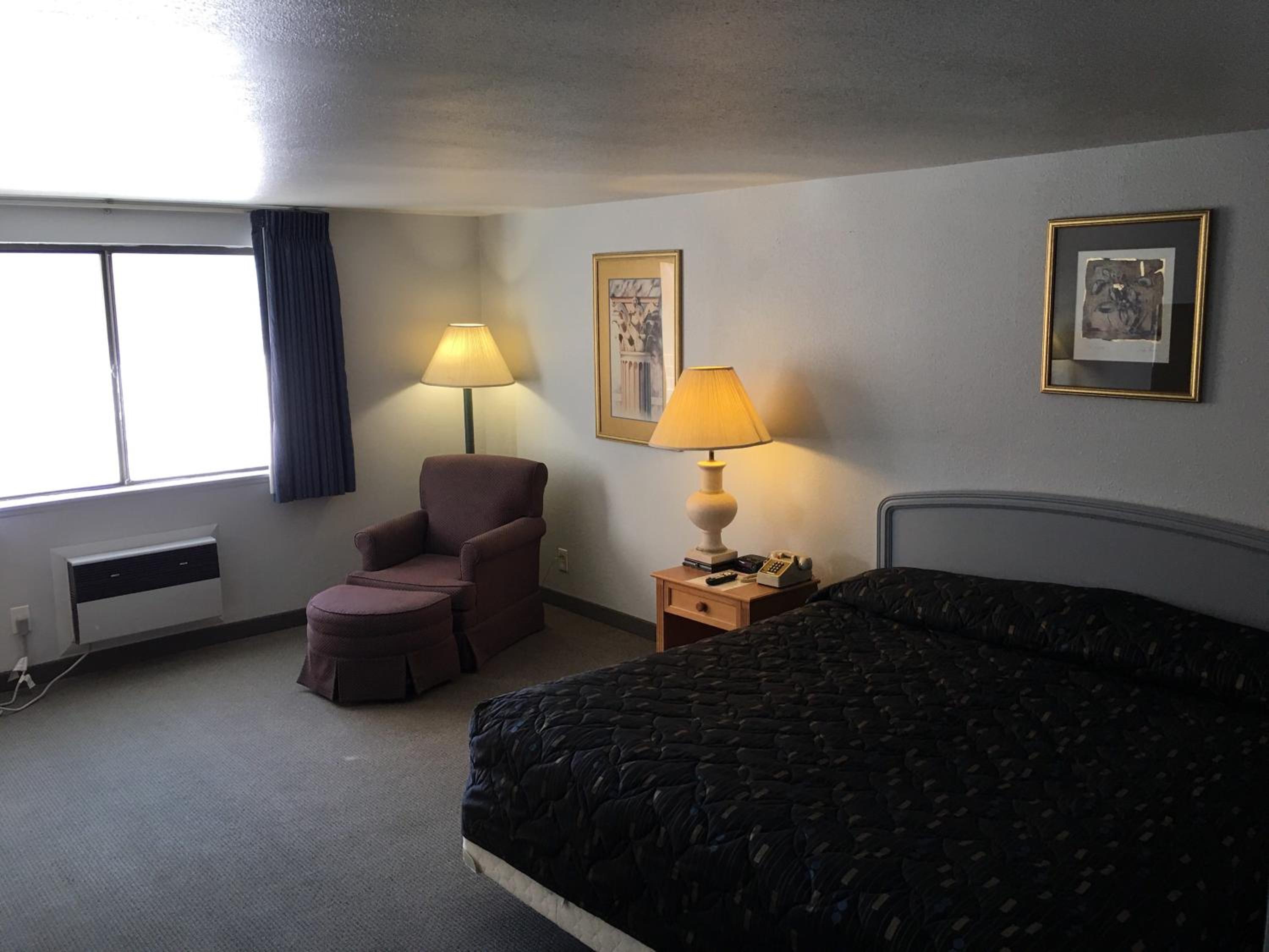 Queen Room - Photo 2