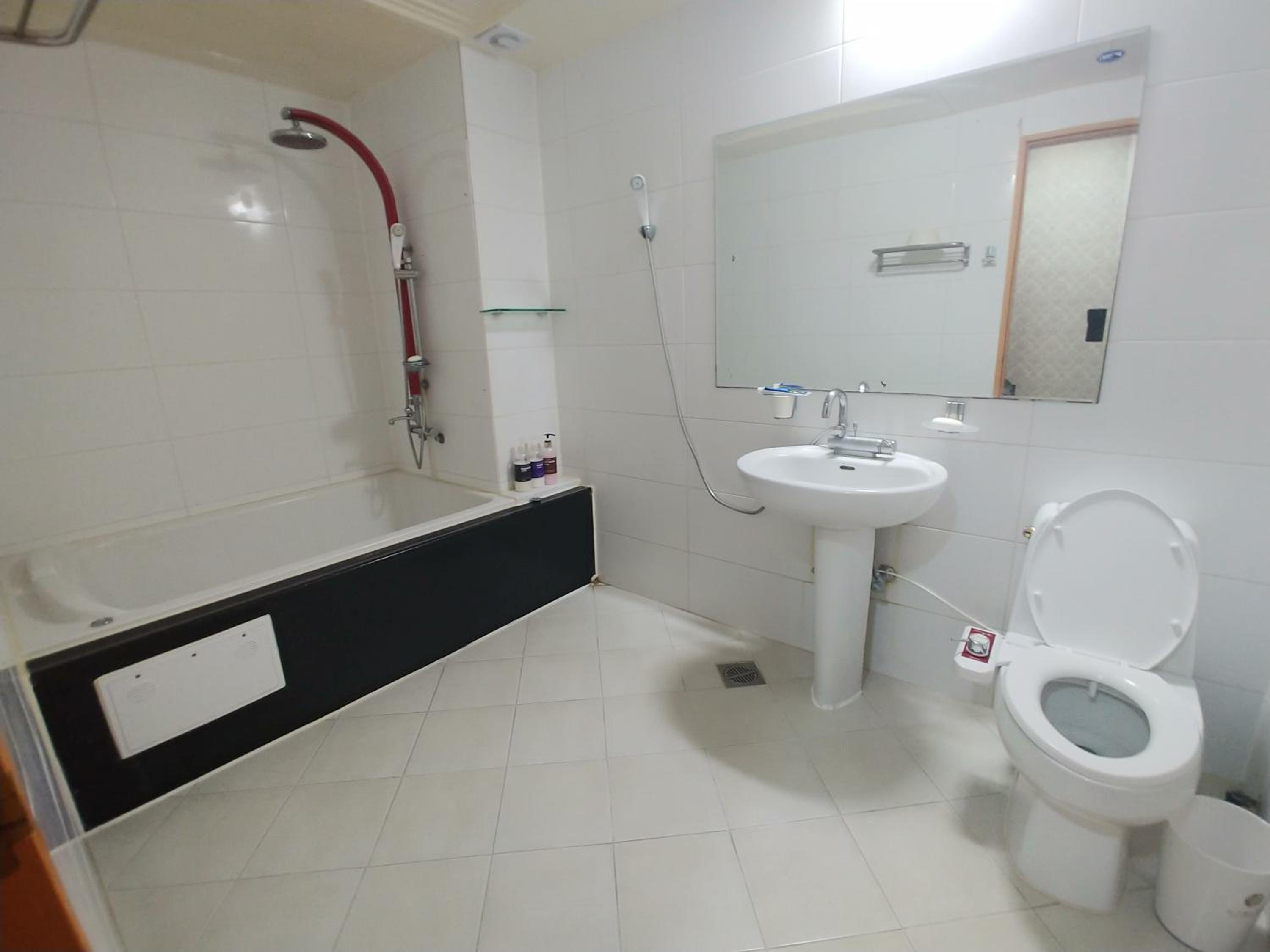 Twin Room - Photo 2