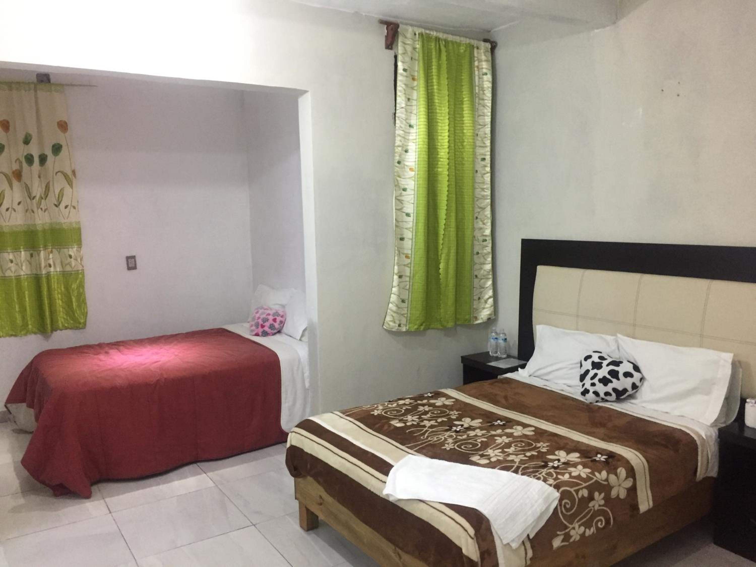 Premium Quadruple Room - Photo 1