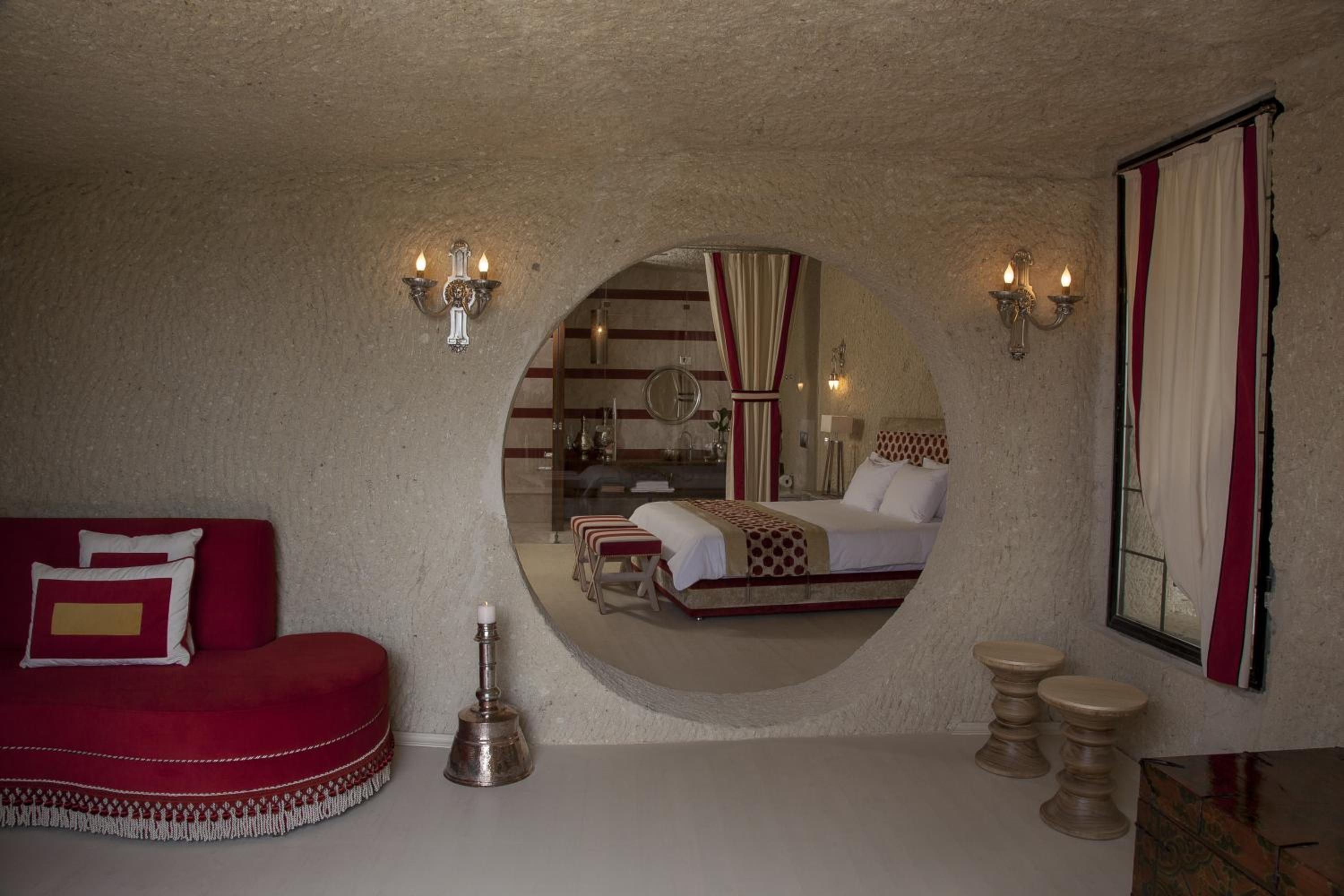 Superior Suite - Photo 18