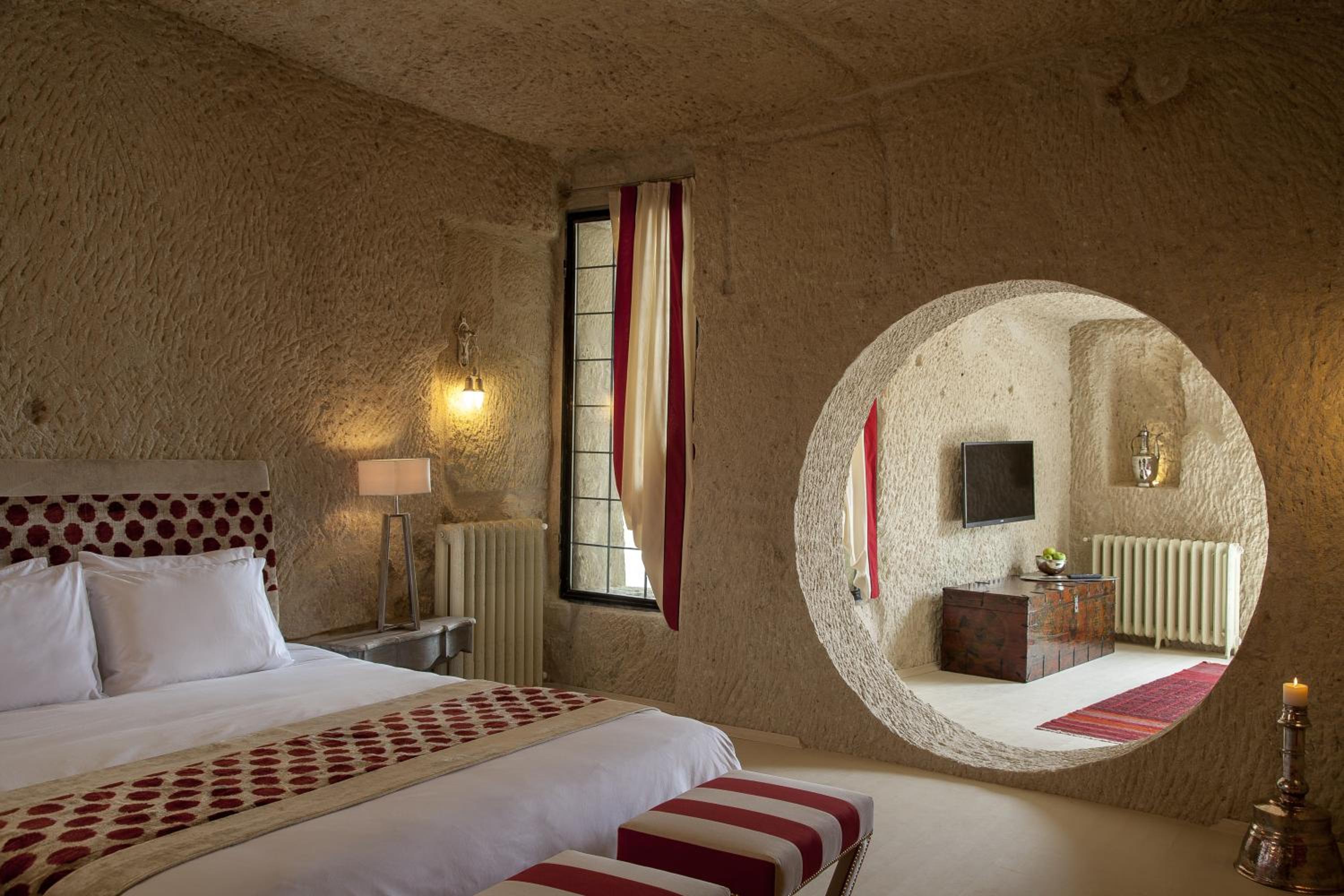 Superior Suite - Photo 1