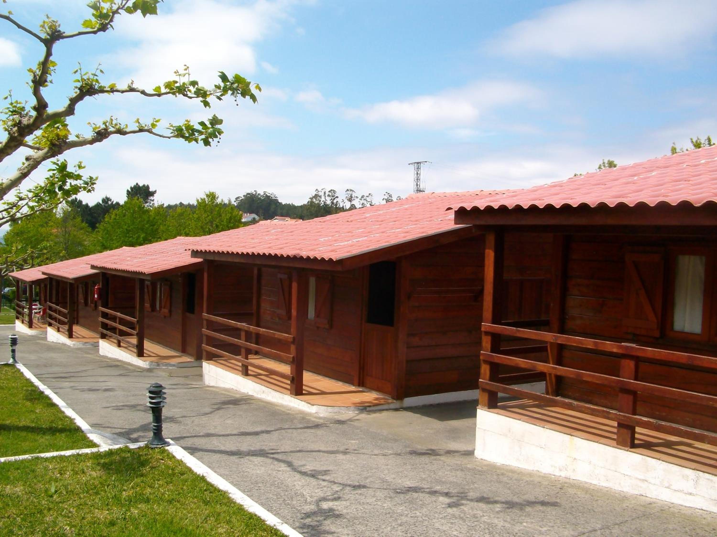 One-Bedroom Bungalow (2 Adults + 1 Child) photo 2