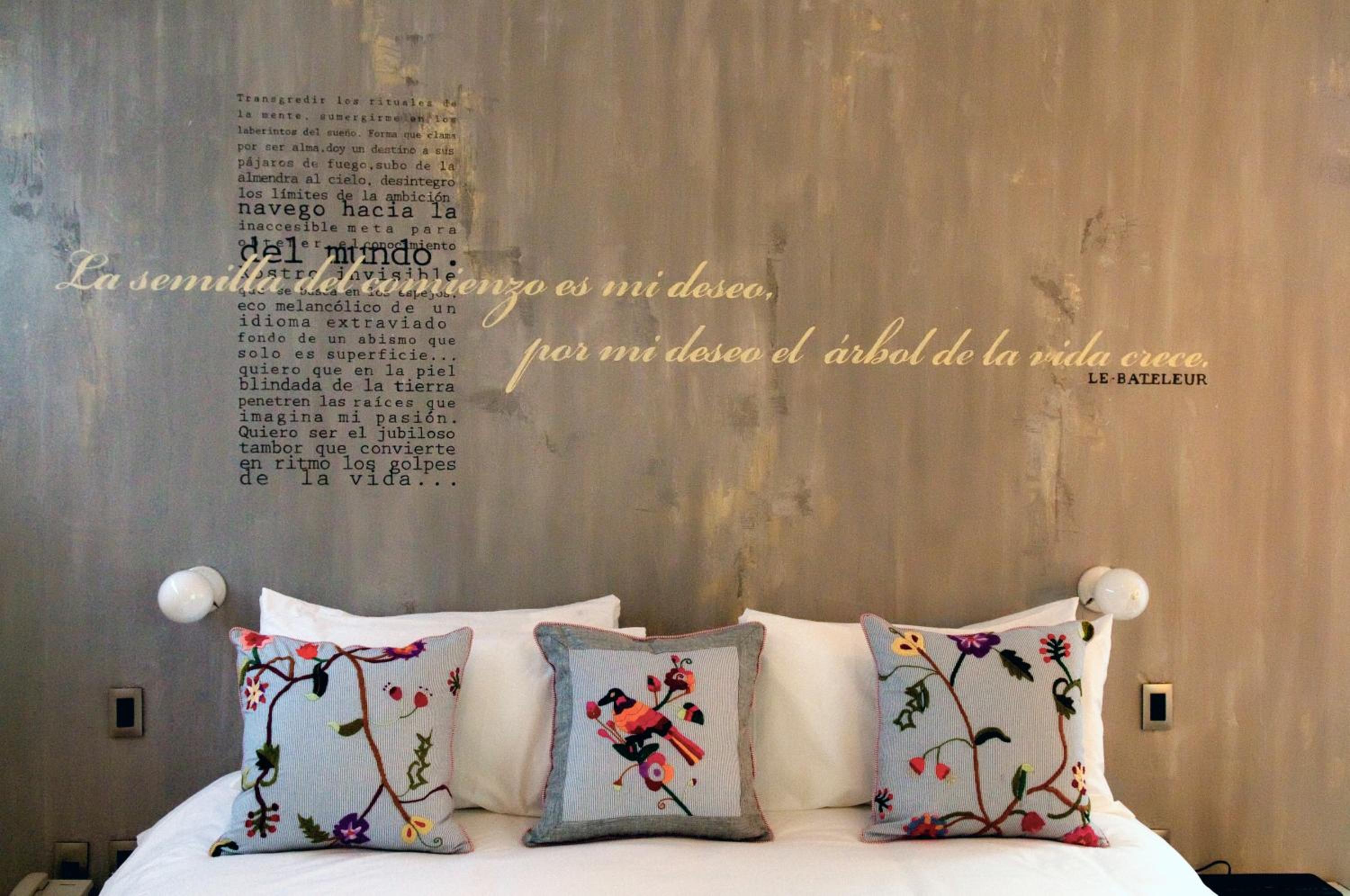 Standard Suite - Photo 7