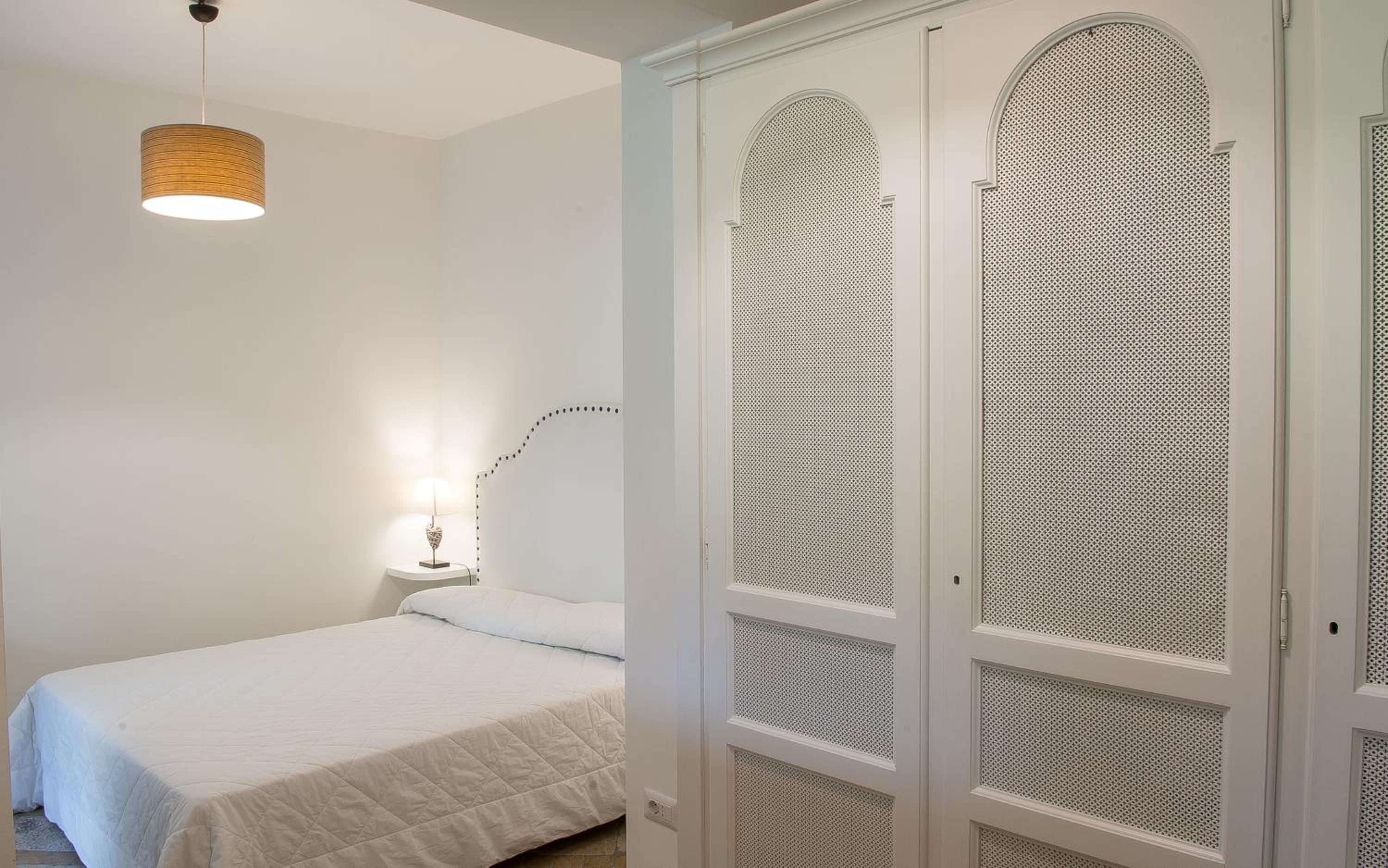 Classic Triple Room with Garden View - Photo 3