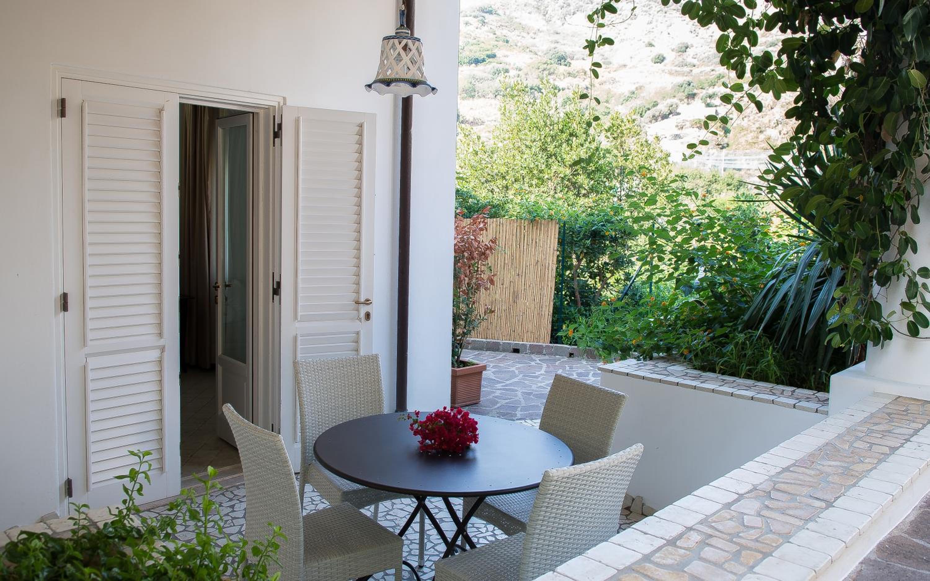 Junior Suite with Garden View - Photo 5