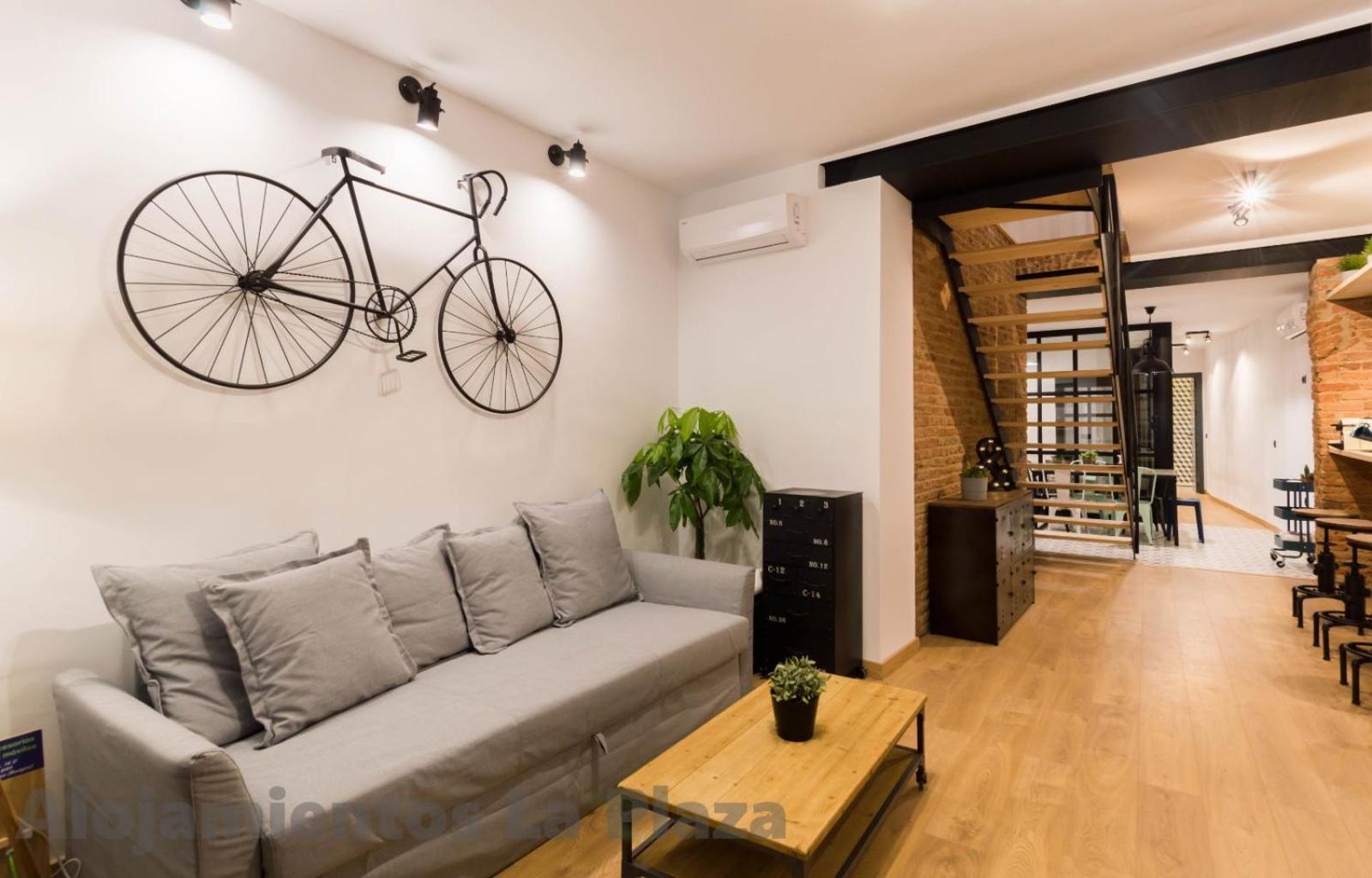 Three-Bedroom Townhouse photo 2