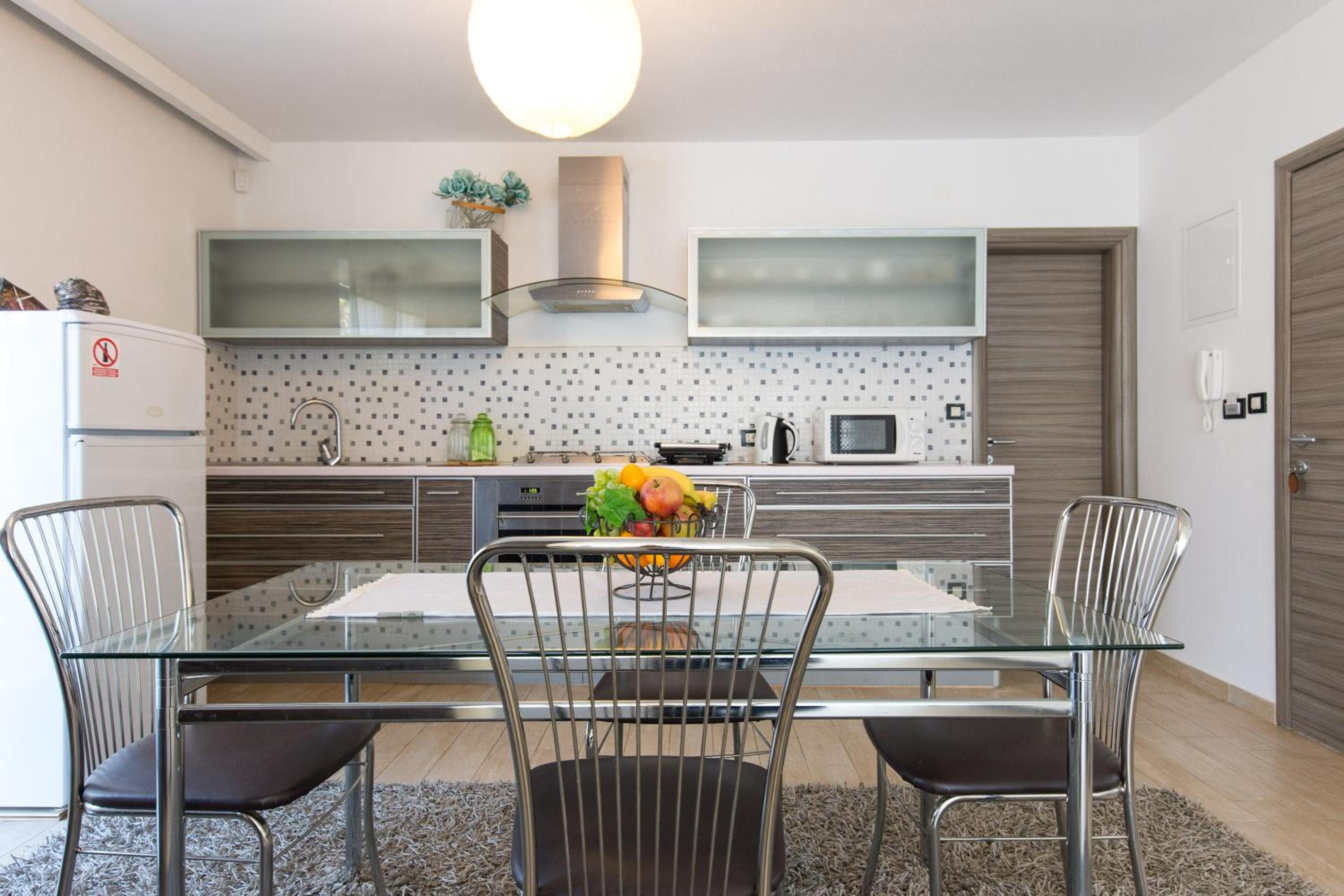 Studio Apartment photo 3